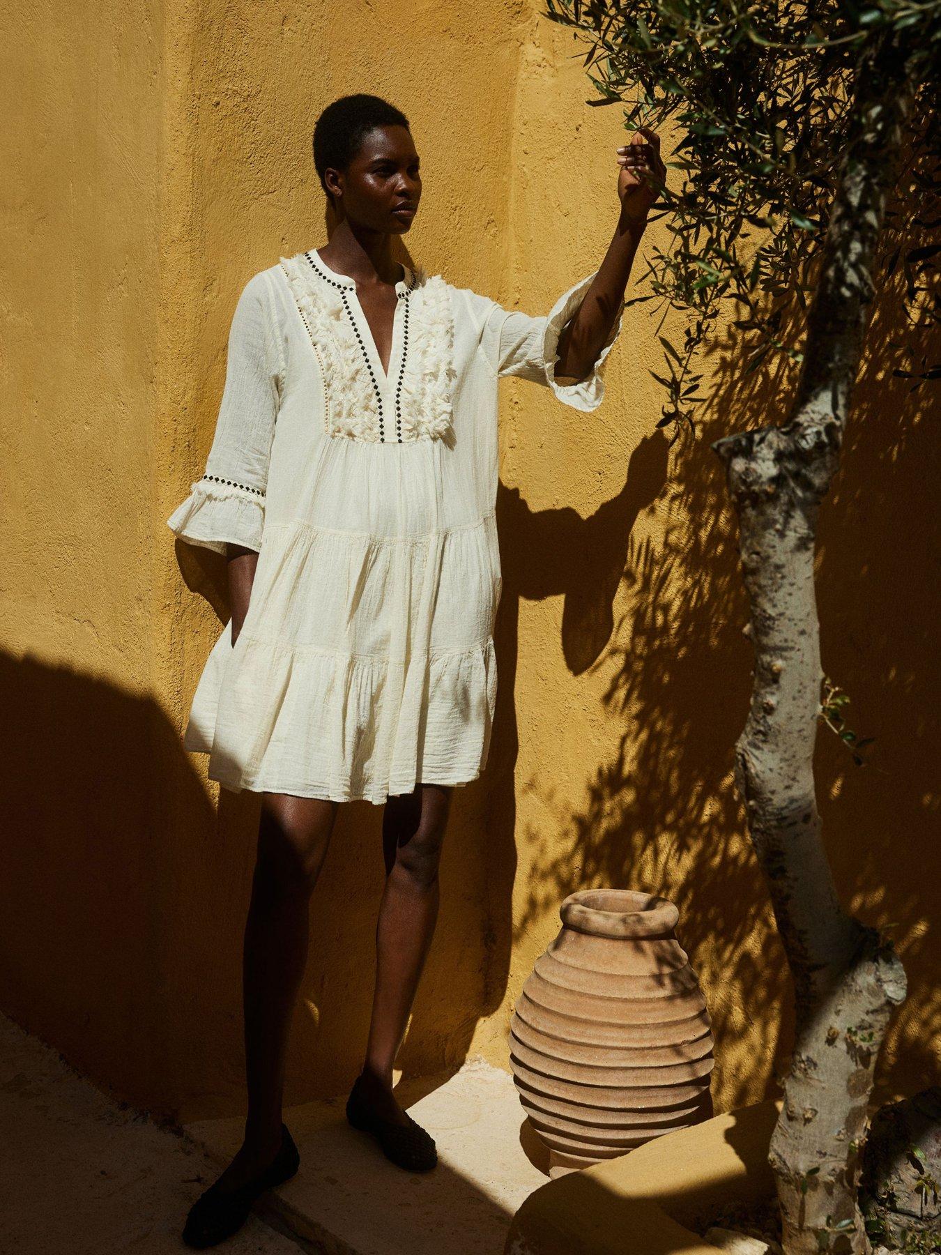 Image 4 of 5 of Devotion Twins Efisto Dress - Black