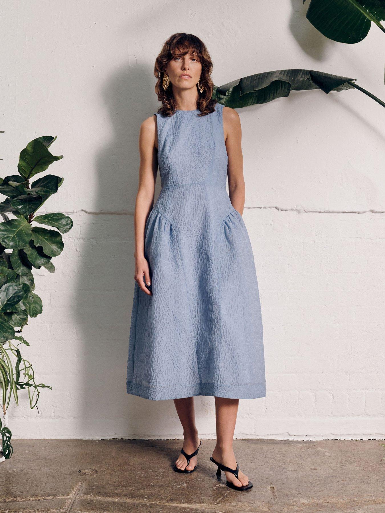 Image 3 of 4 of Vi.ve.re Pippa Occasion Bow Back Dress - Light Blue