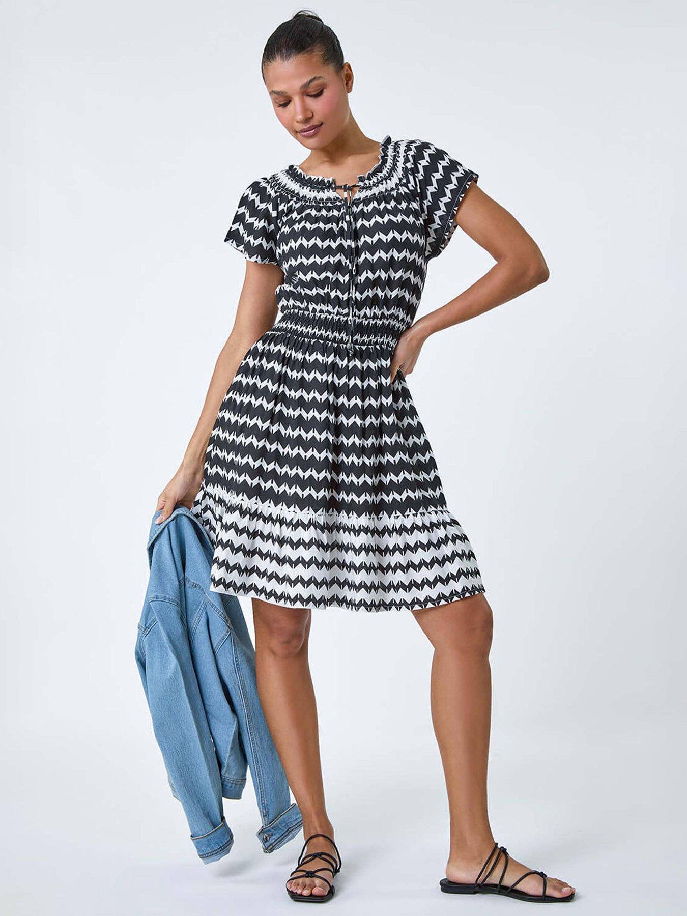 Roman Zig Zag Border Print Shirred Dress