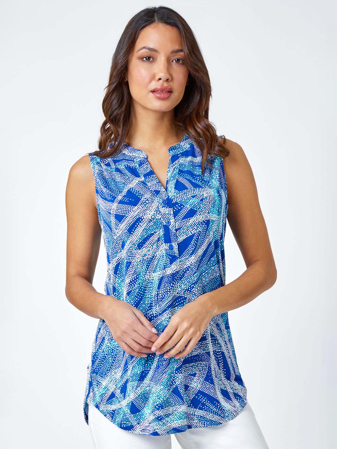 undefined Textured Spot Print Sleeveless V-neck Top
