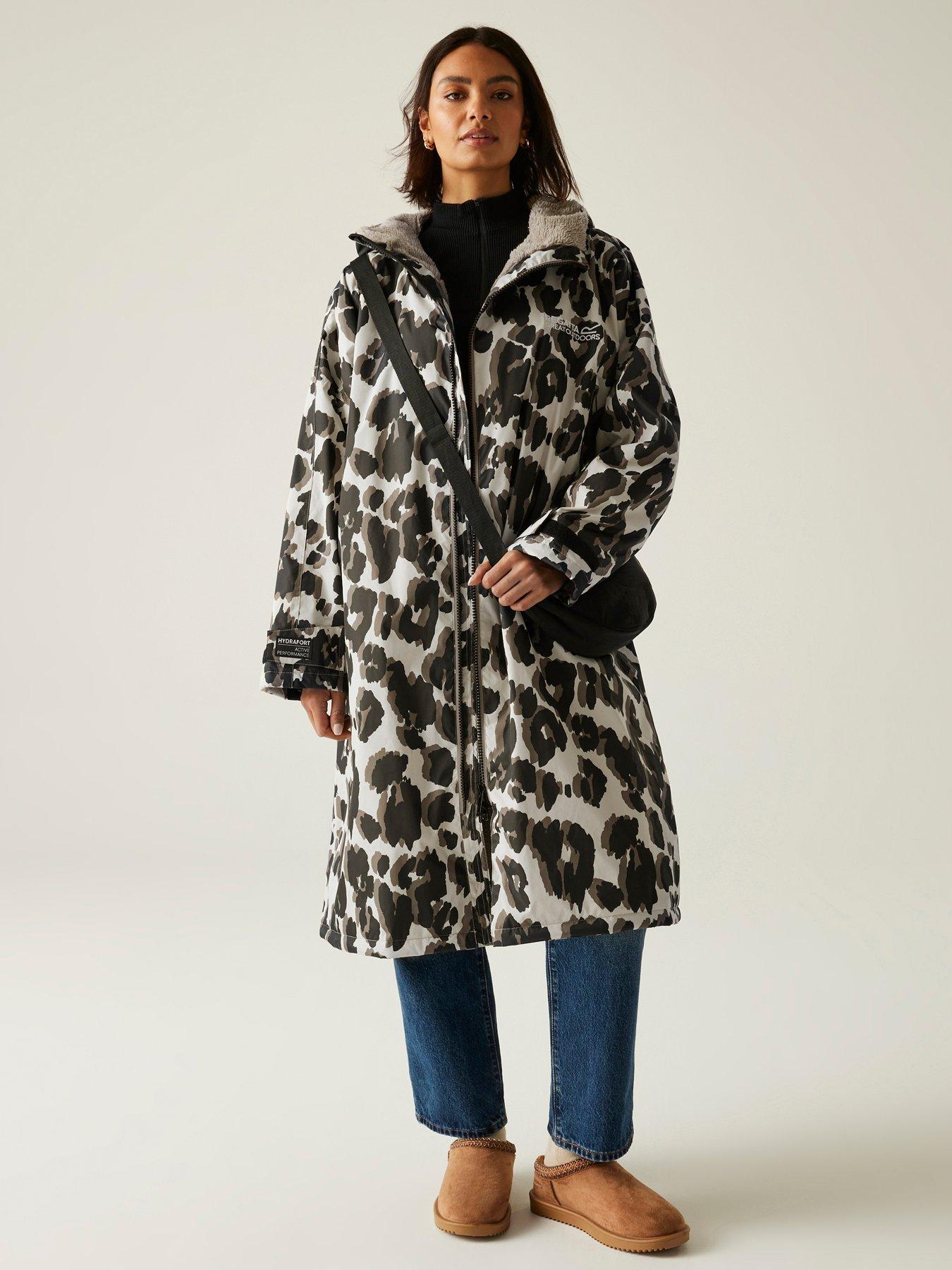 undefined Waterproof Changing Robe - True Leopard