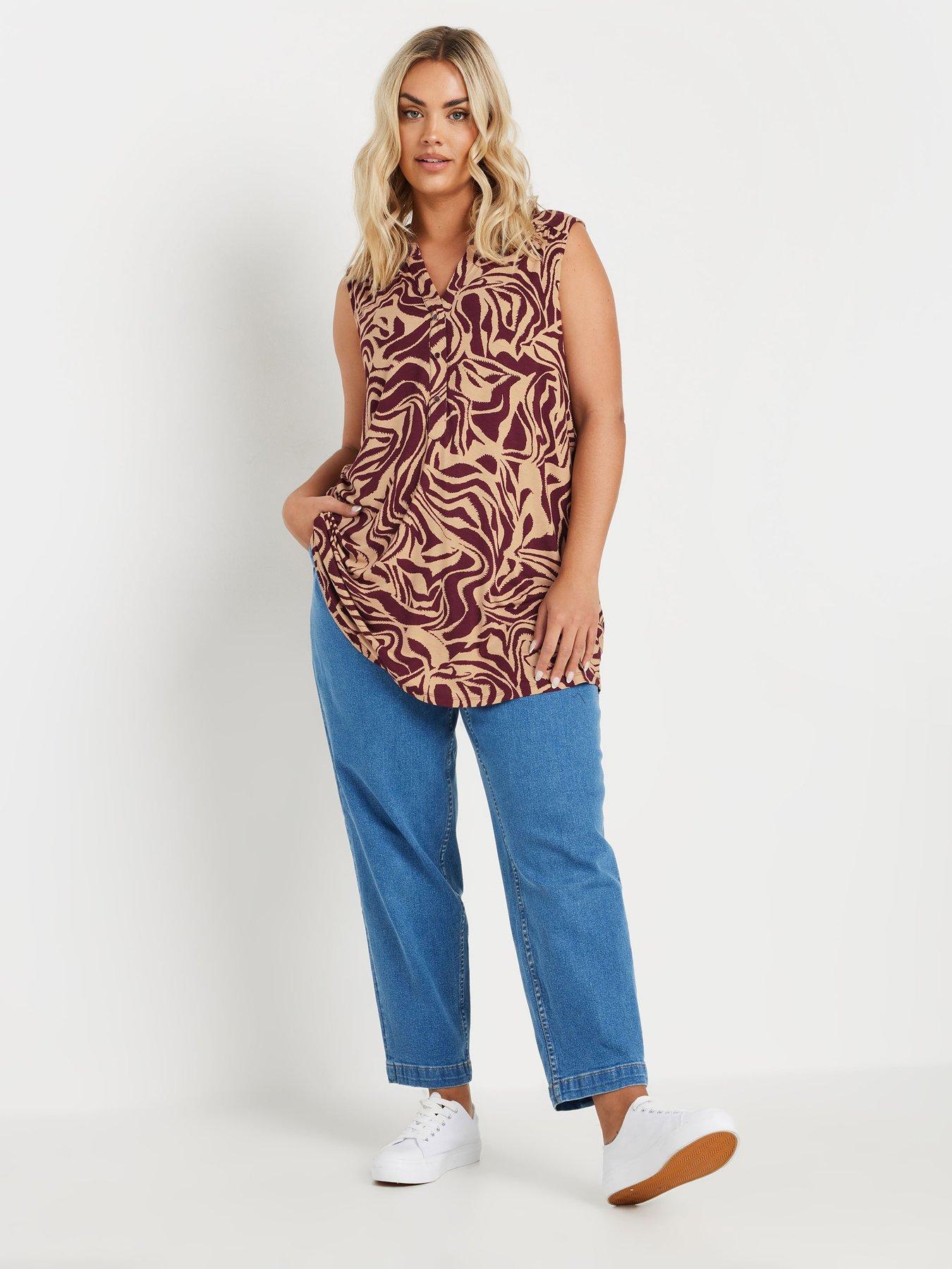 Image 3 of 4 of Yours Curve Sleeveless Blouse - Red