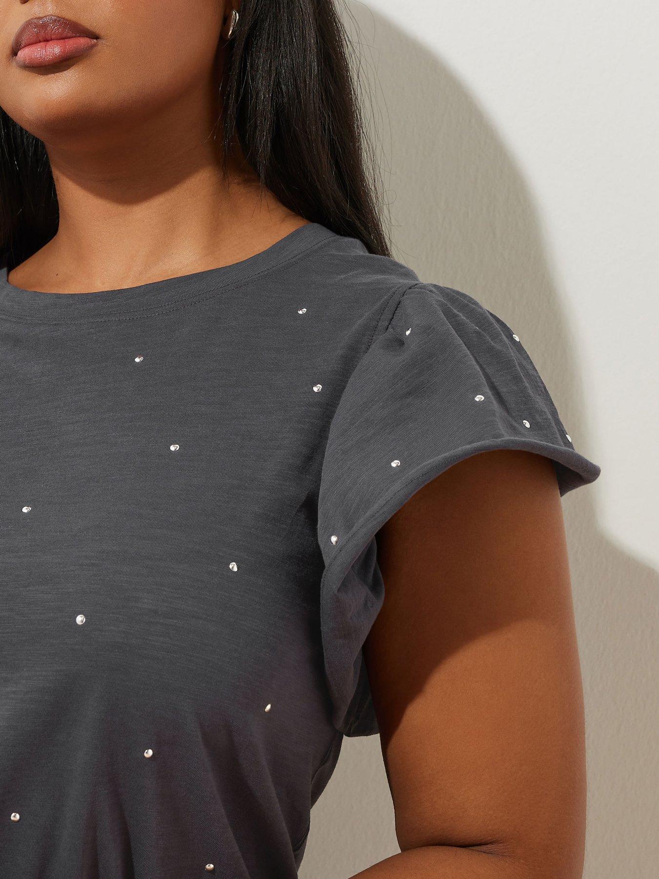Image 4 of 4 of Yours Curve Frill Sleeve Stud T-Shirt - Grey