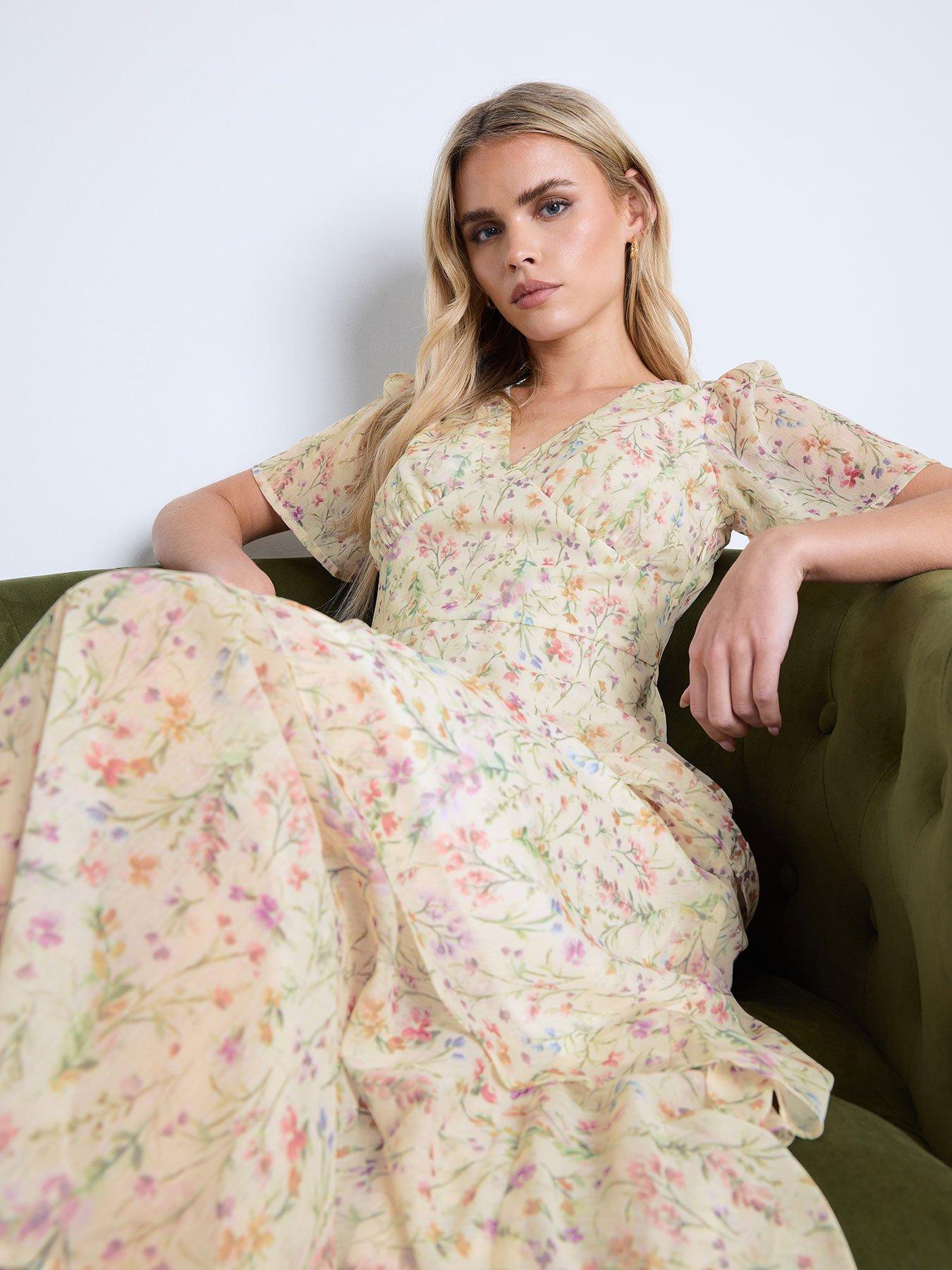 undefined Petite Ditsy Chiffon Maxi Dress