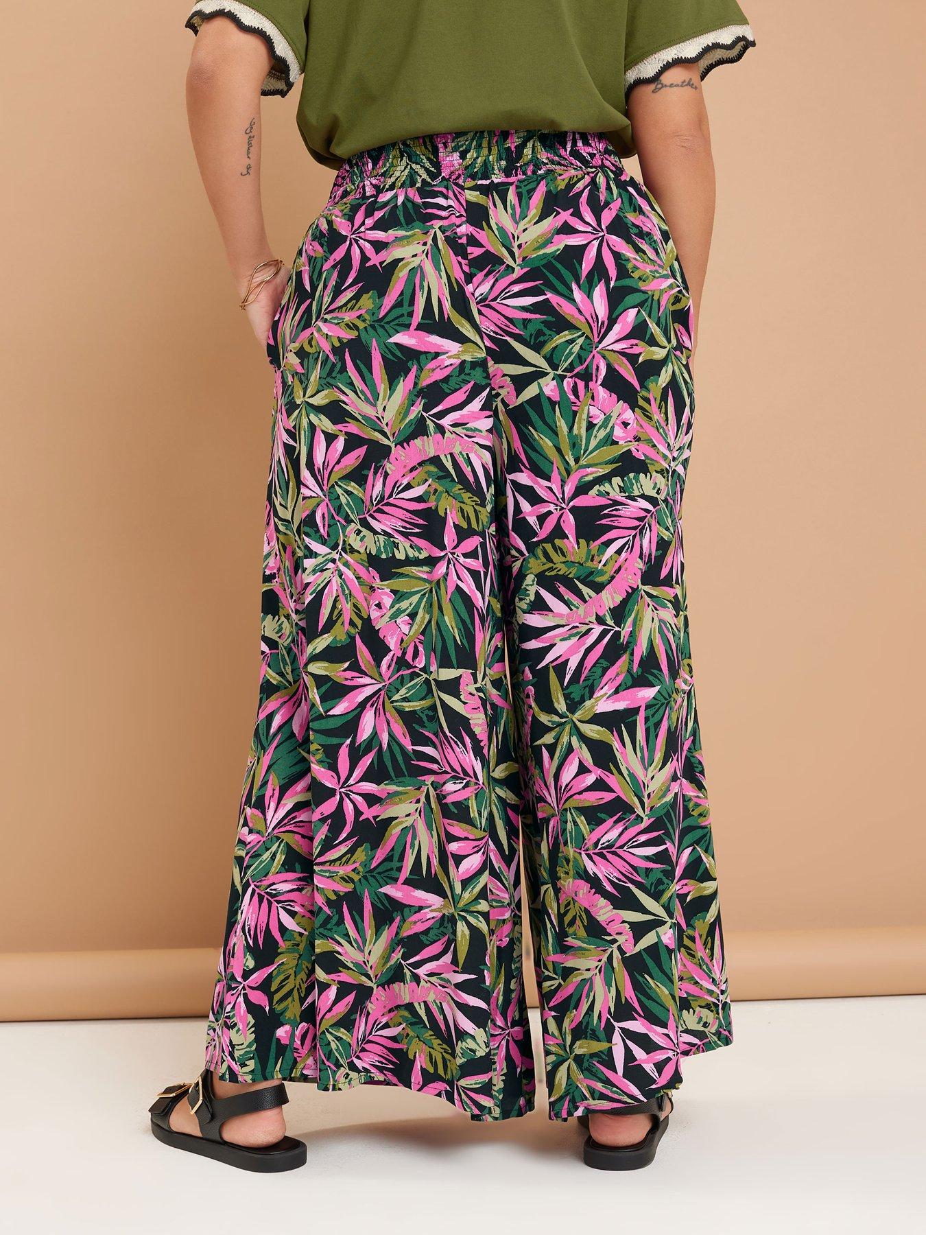 Image 2 of 4 of Yours Curve Shirred Waist Wide Leg Trouser - Black