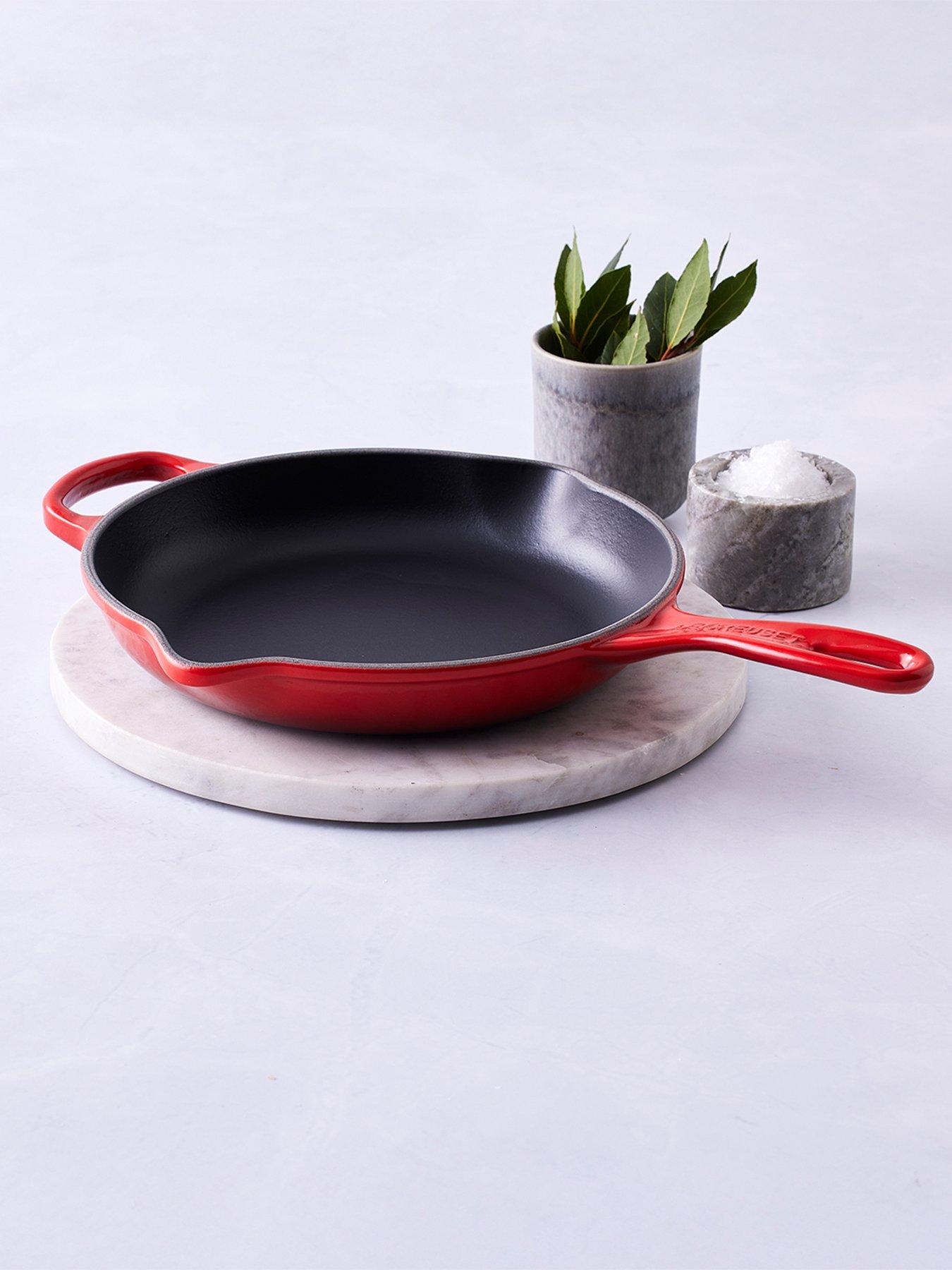 undefined Signature 23 cm Cast Iron Skillet
