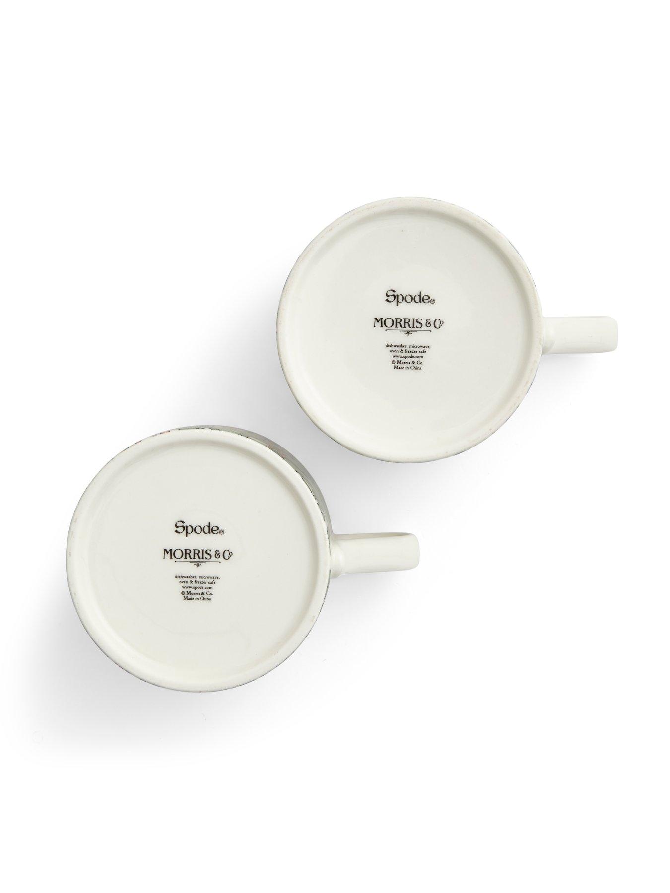 Image 4 of 6 of Morris & Co Set of 2 Mugs &ndash; Daffodil and Willow Bough