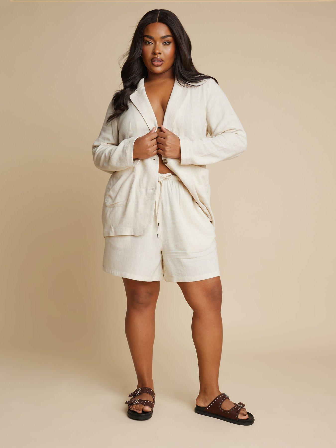 Image 3 of 4 of Yours Curve Linen Short