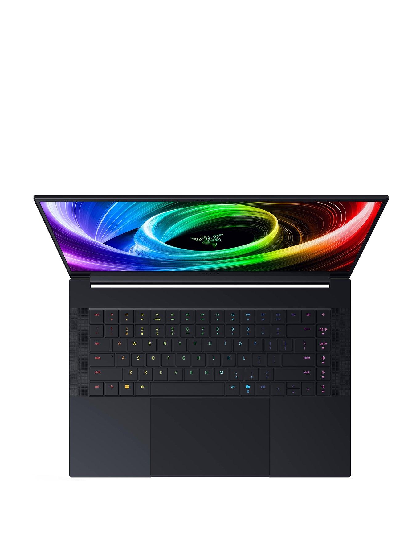Image 2 of 7 of Razer Blade 16 - GeForce RTX 5090 - AMD Ryzen AI 9 - 32GB RAM - 2TB SSD - 16in - Black