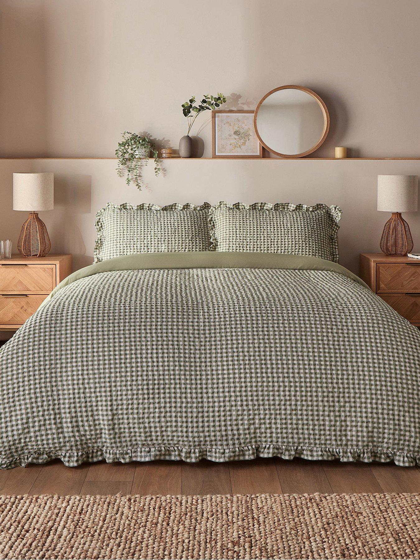 silentnight-supersoft-gingham-seersucker-duvet-cover-set-in-sage