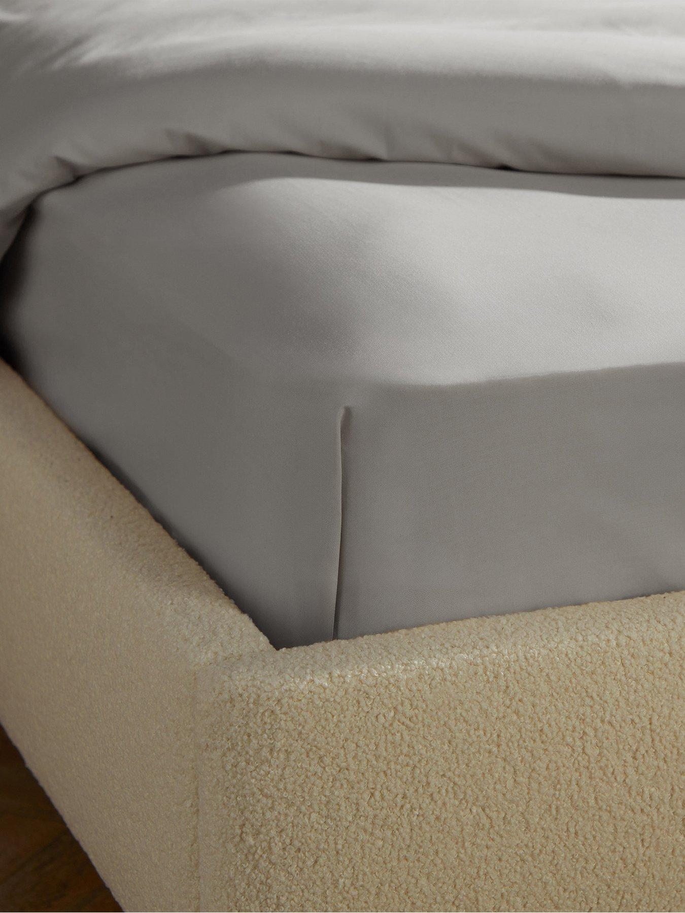 undefined 100% Brushed Cotton Fitted Sheet