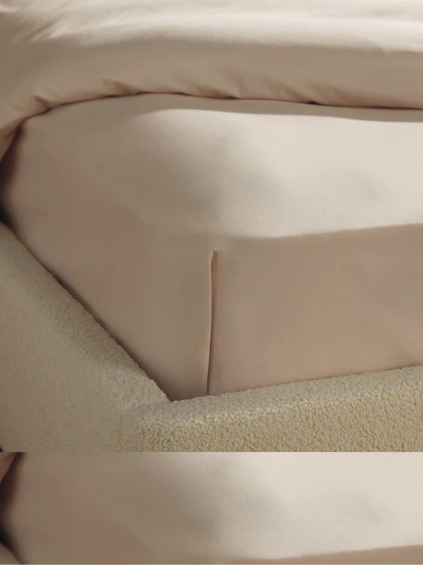 undefined 100% Brushed Cotton Fitted Sheet