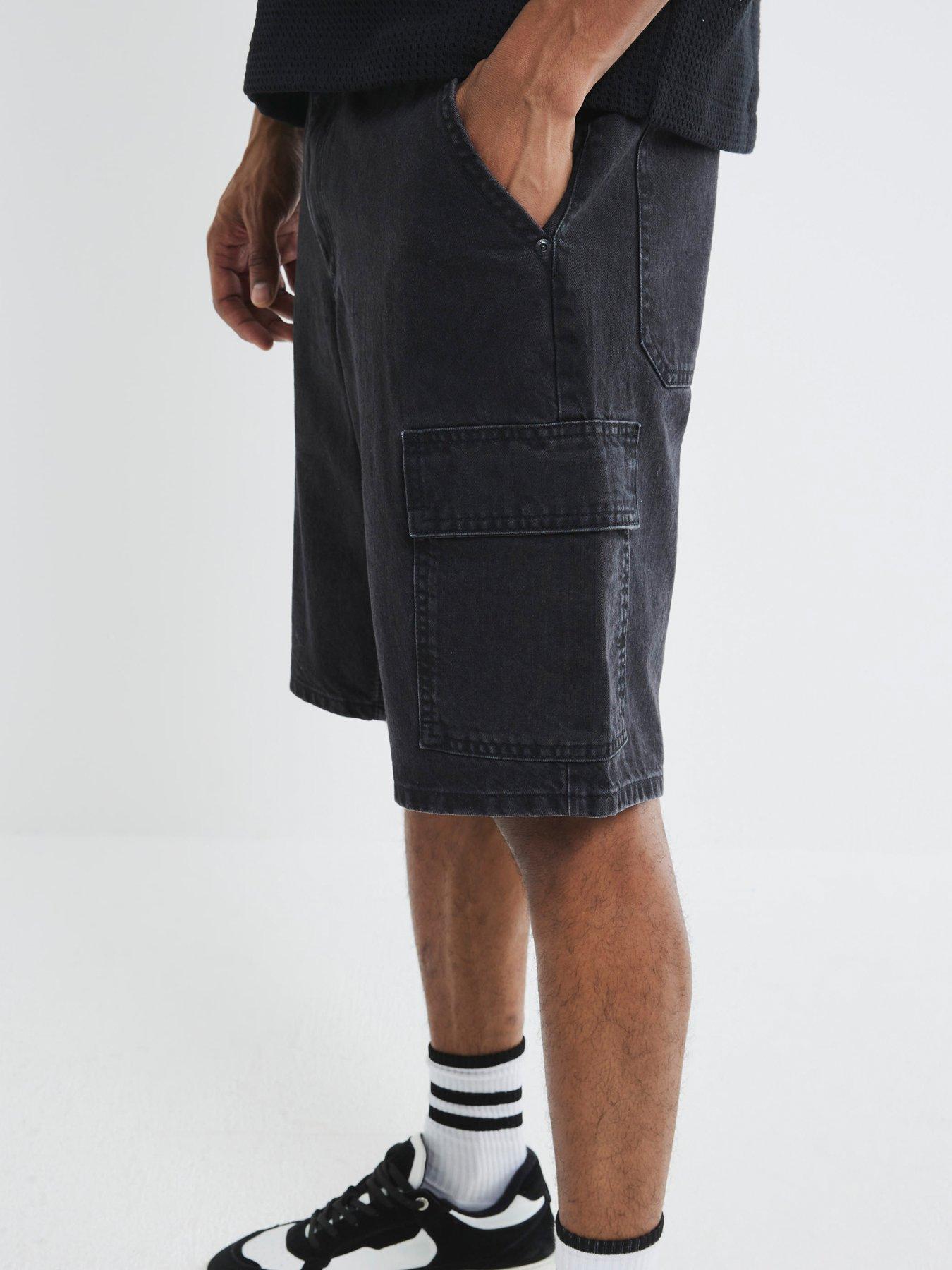 Image 4 of 4 of River Island Meeko Cargo Shorts - Black