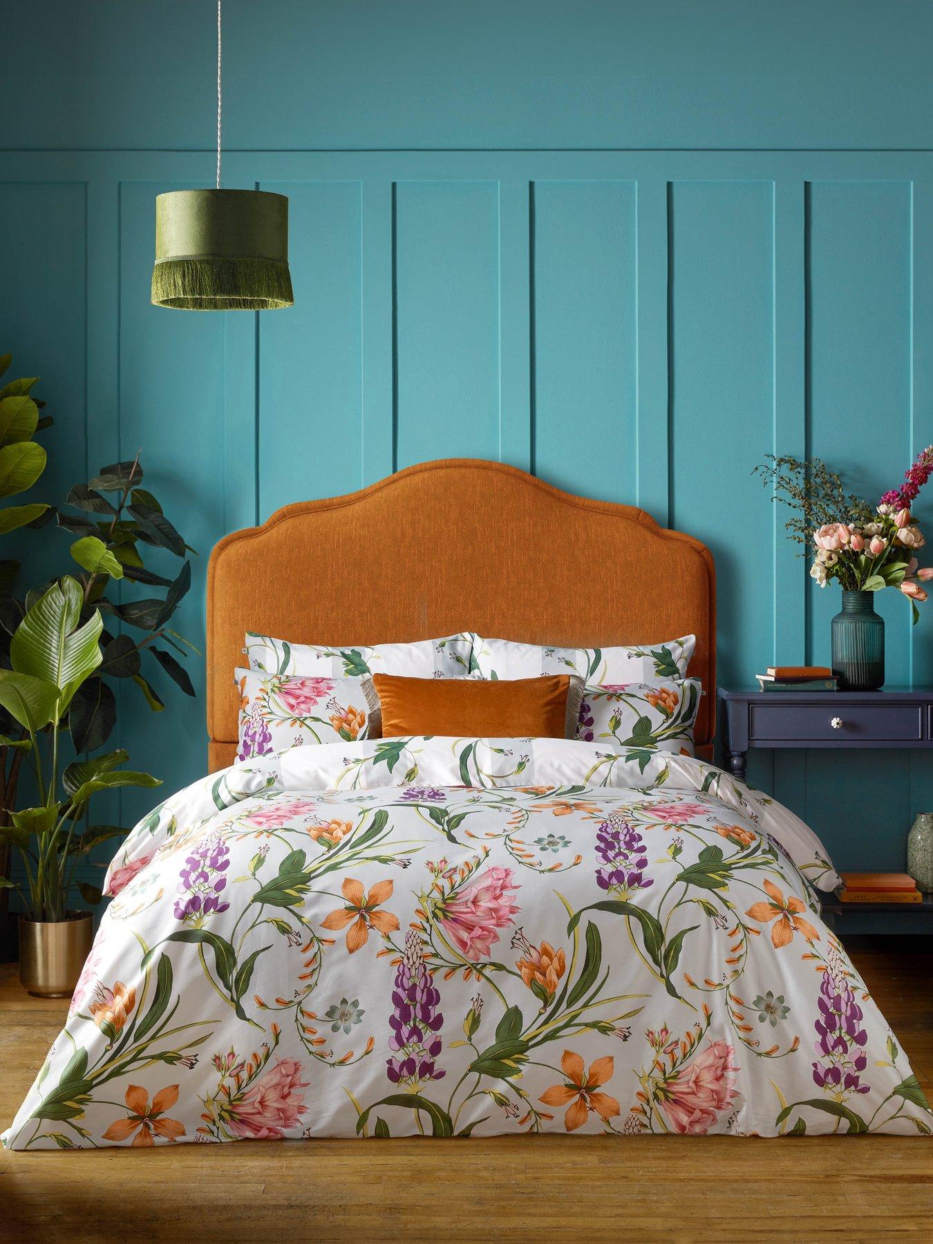 undefined Botanical Bright 100% Cotton Sateen Duvet Cover Set