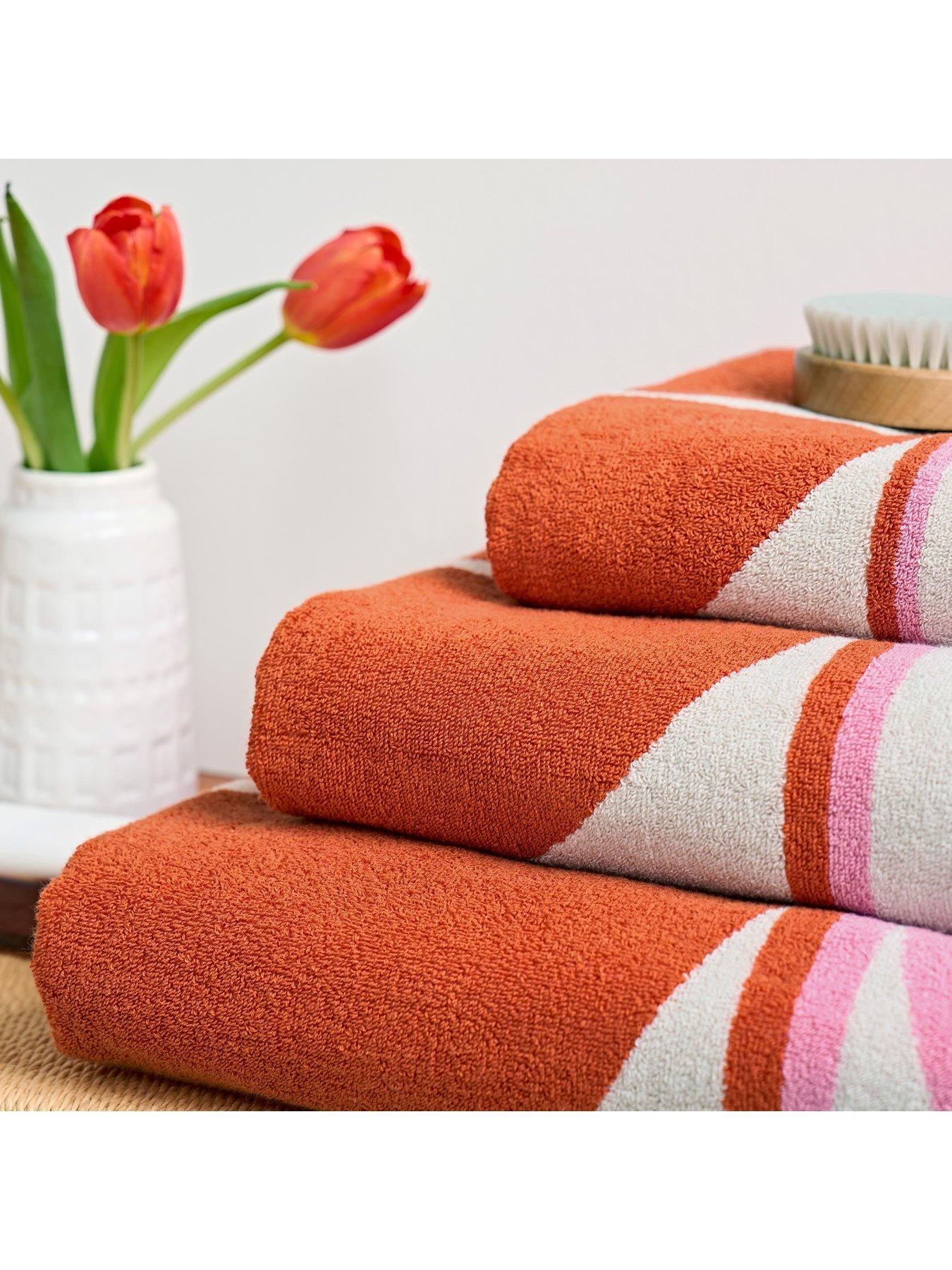 Image 7 of 7 of Orla Kiely Stem Bloom 100% Cotton Towel Collection