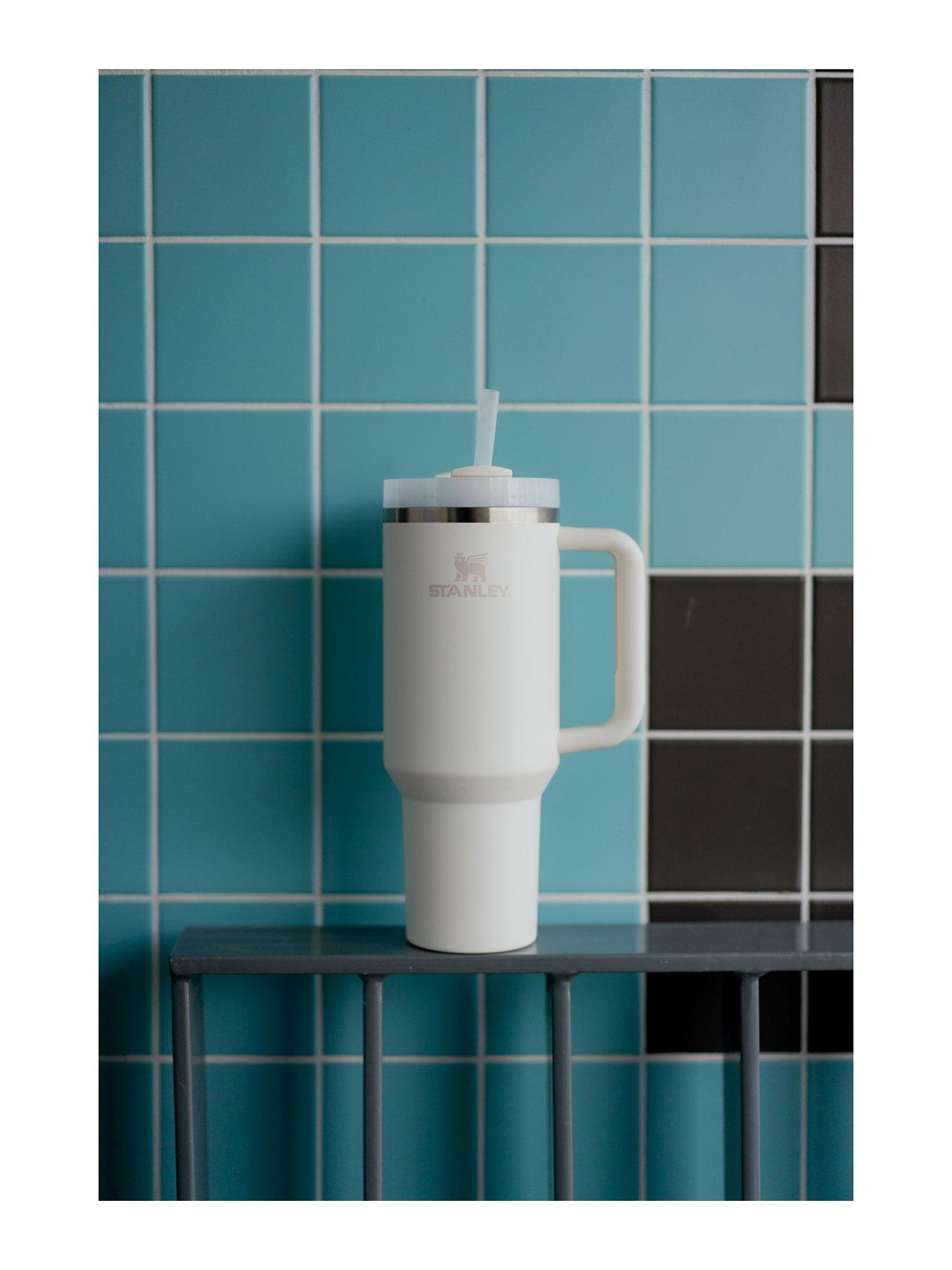 Image 3 of 3 of Stanley 1913 Quencher H2.0 Flowstate Tumbler