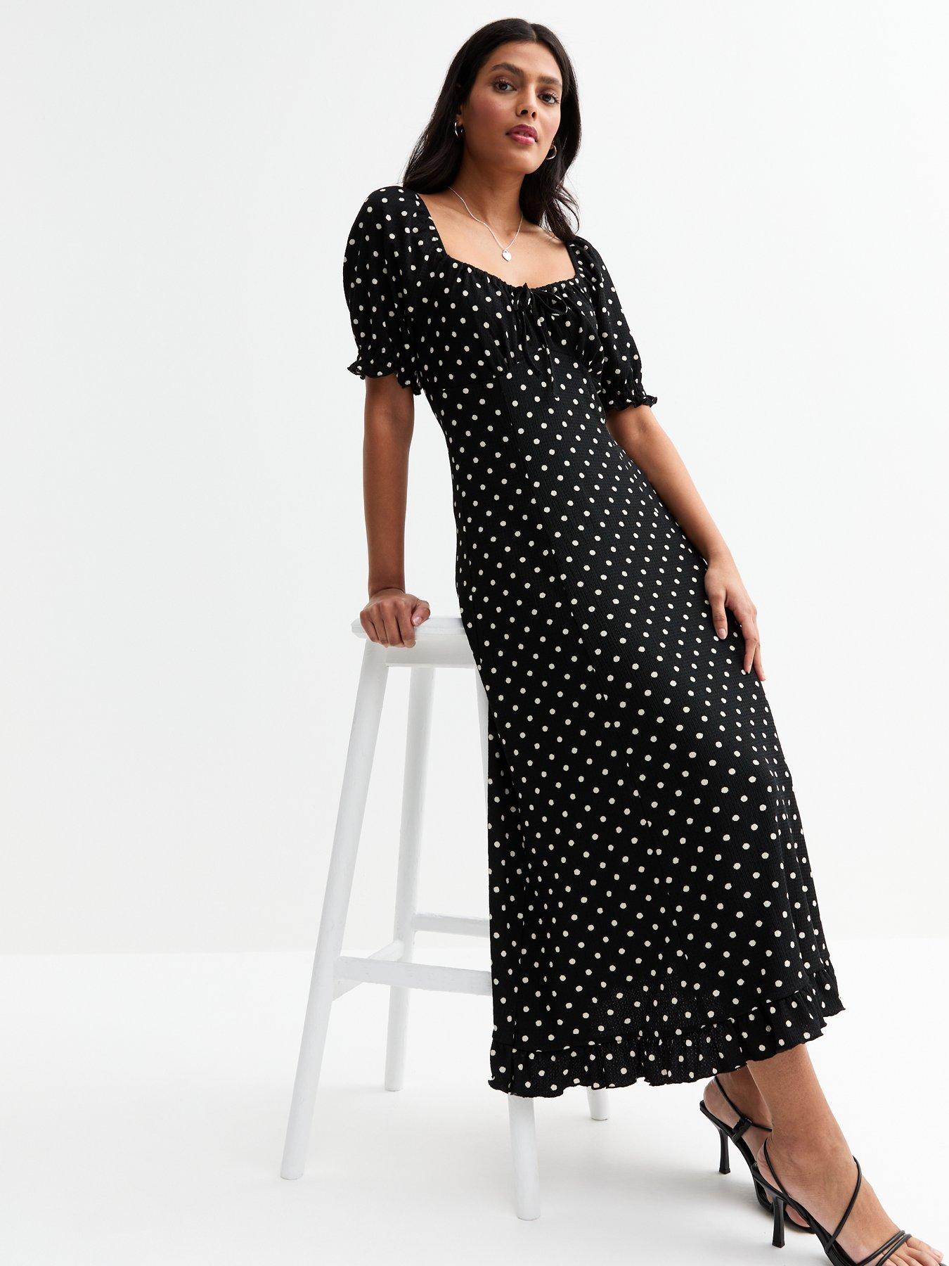undefined Black Crinkled Patterned Midi Dress