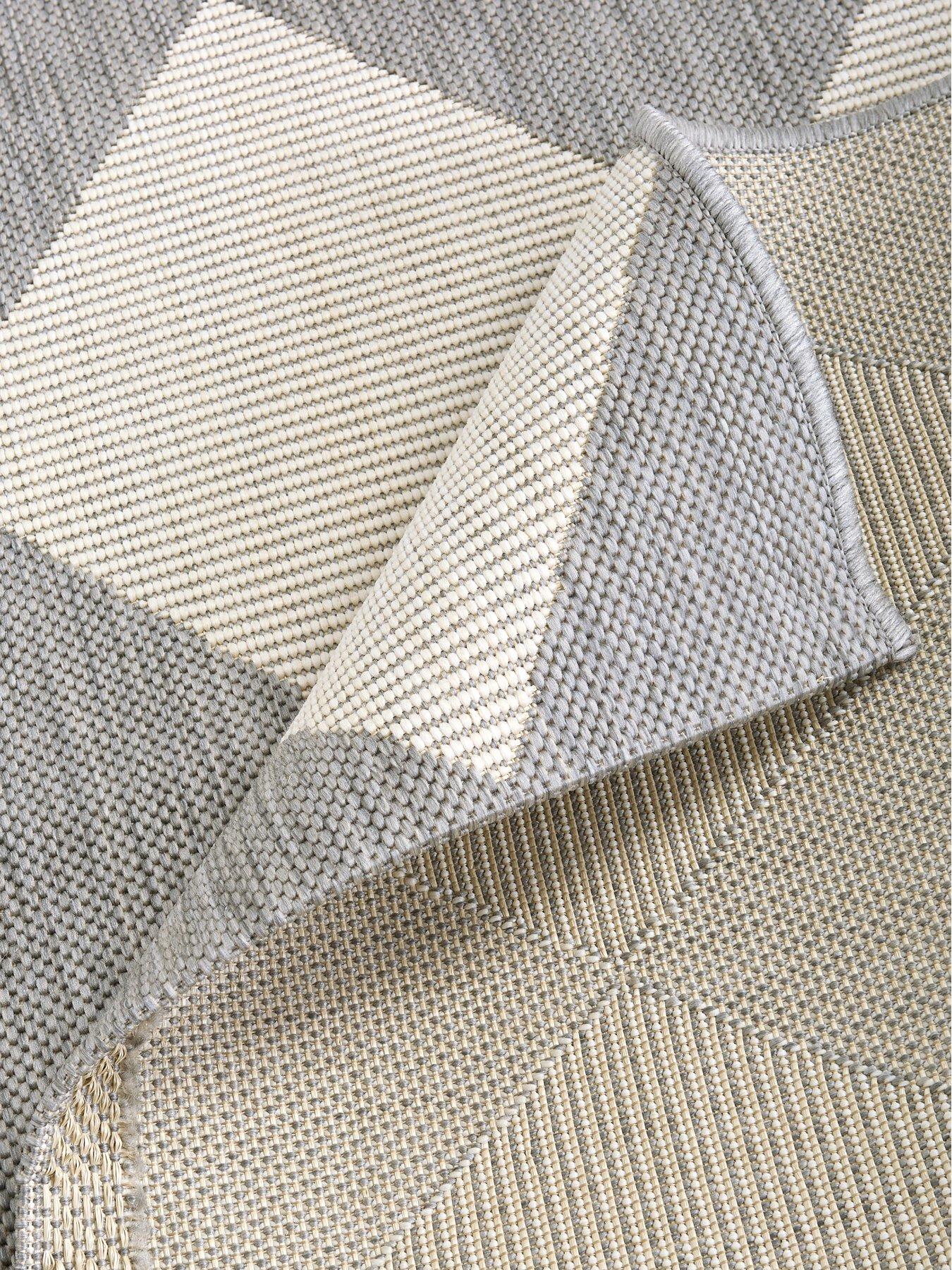 Image 4 of 5 of Very Home Element Diamonds Indoor/Outdoor Rug - Grey/White