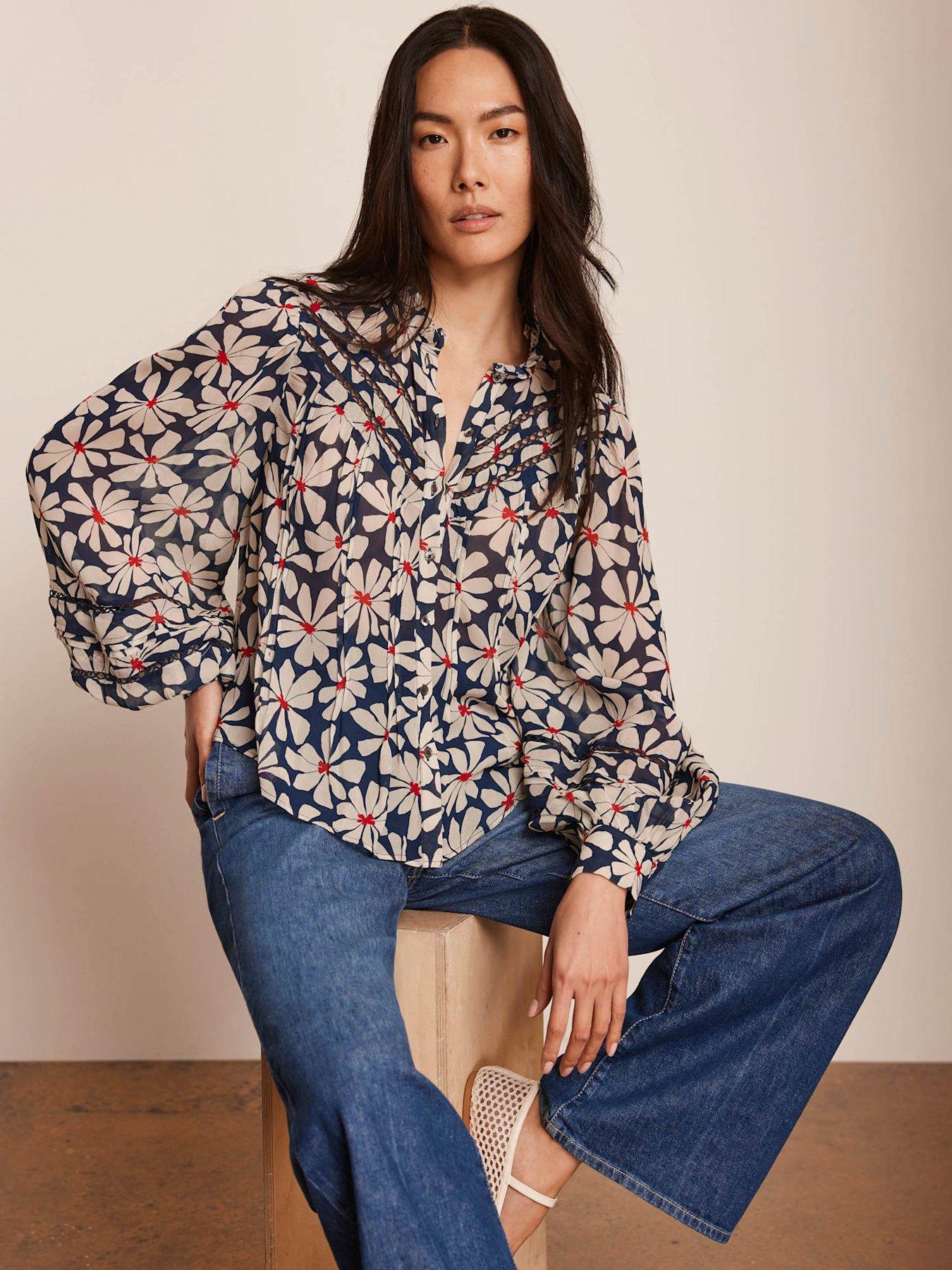 Image 3 of 6 of Mint Velvet Floral Print Blouse - Navy