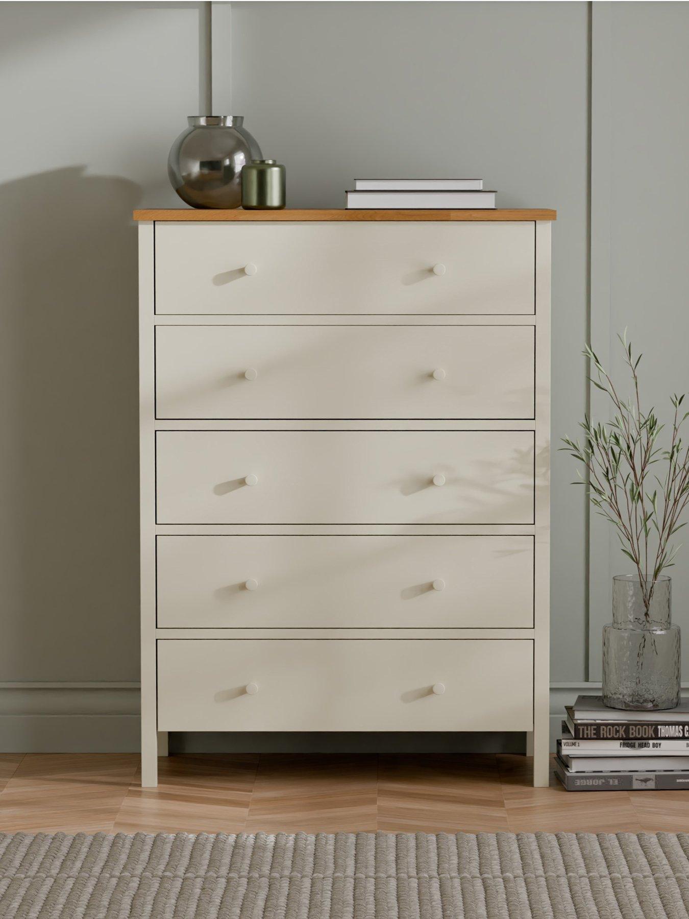 undefined Coxmoor 5 Drawer Wide Chest - Contains Solid Oak