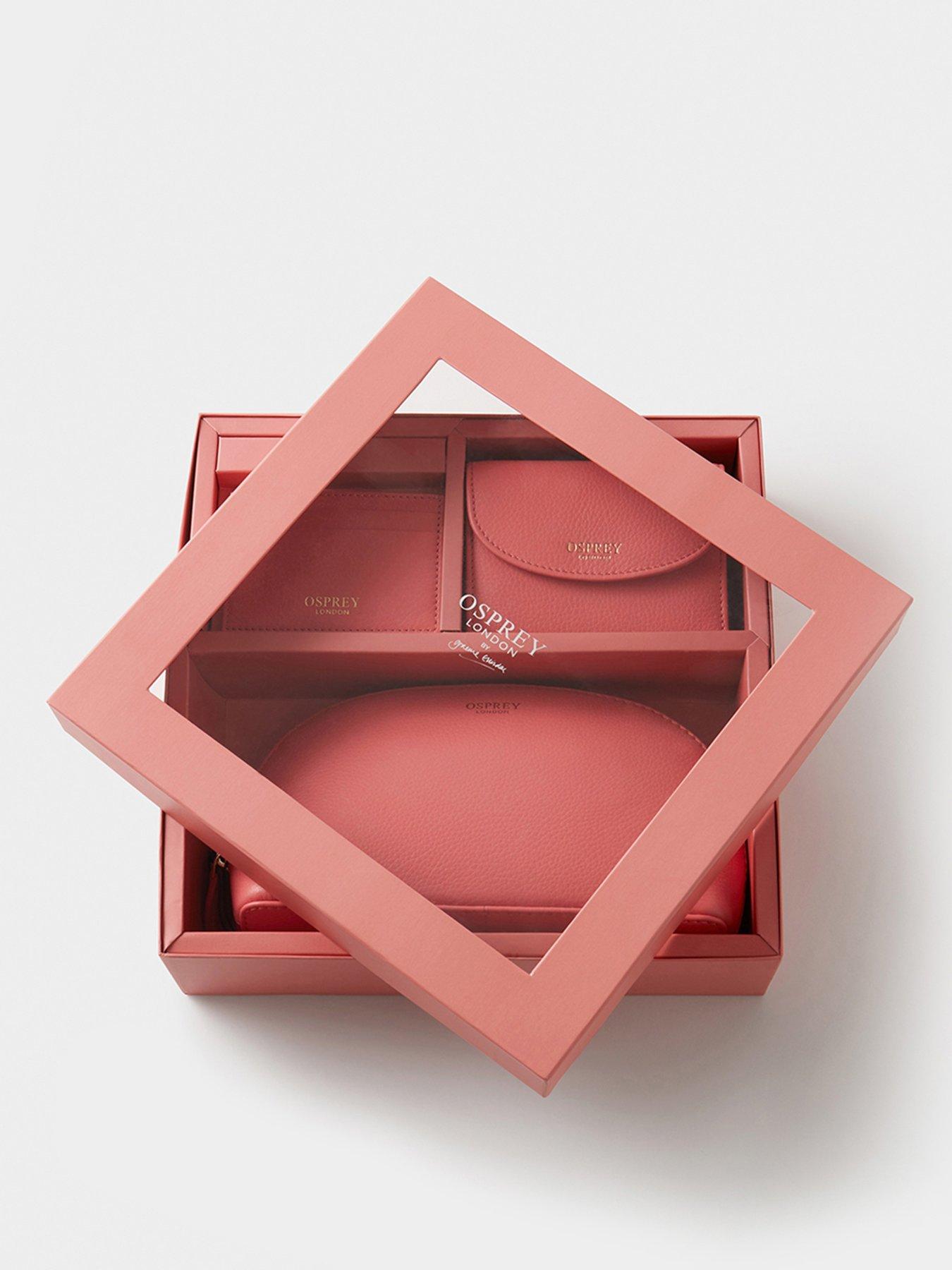 Image 2 of 5 of Osprey London The The Tilly Weekend Set - Light Red