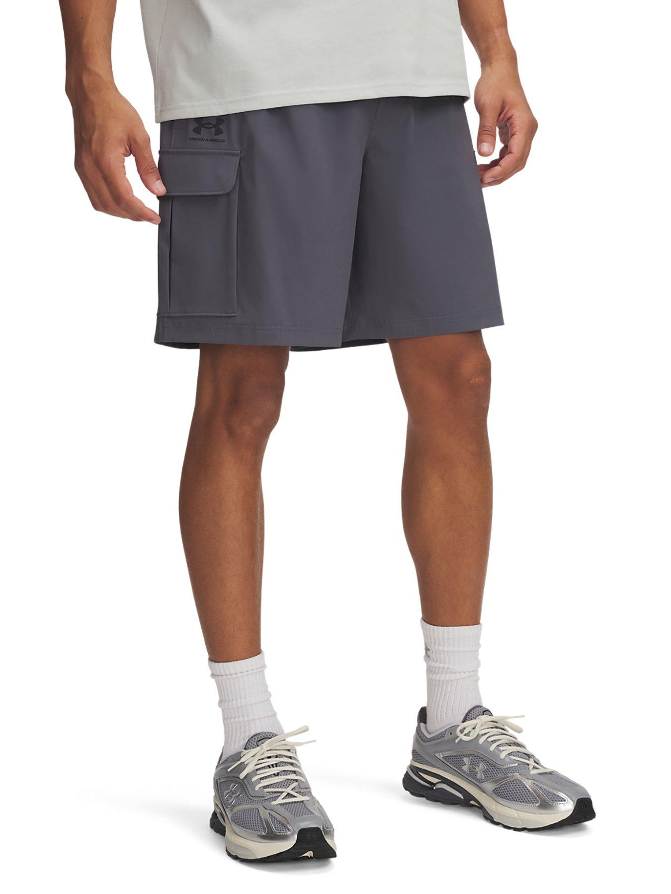 undefined Men's Training Woven Cargo Shorts - Grey