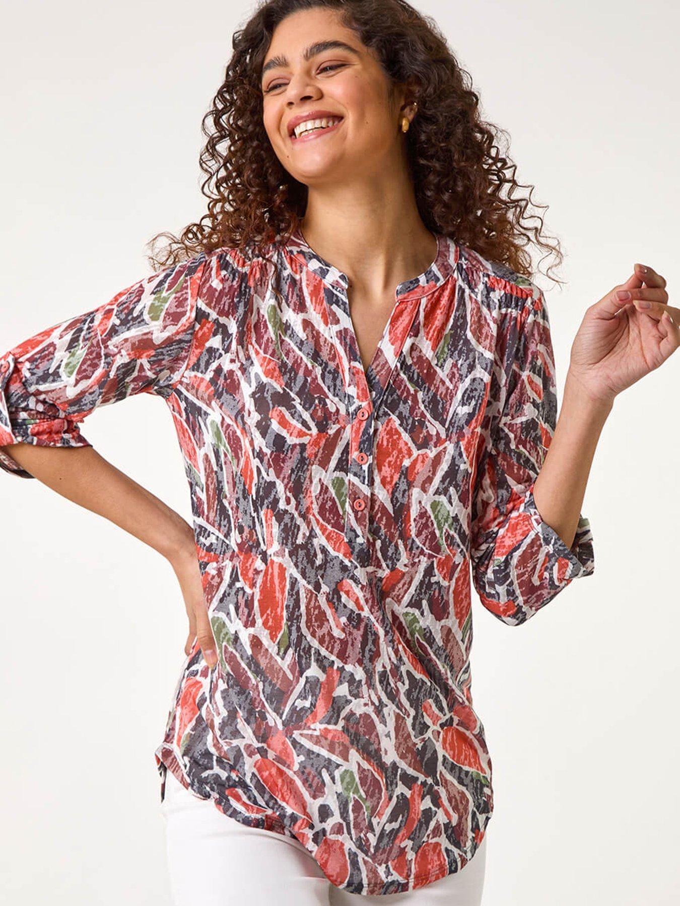 undefined Abstract Print Burnout V-neck Shirt