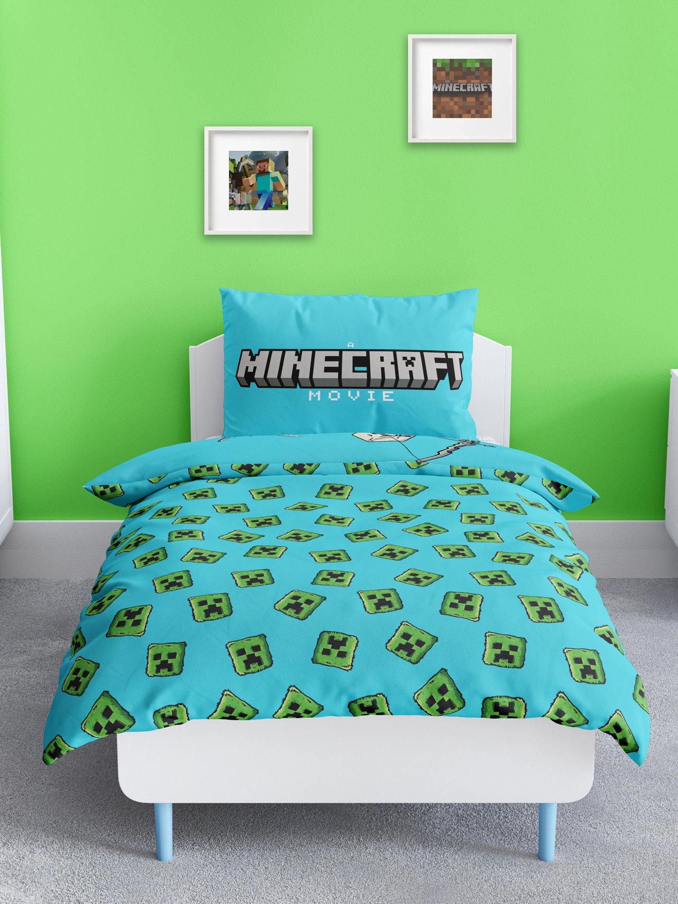 Image 3 of 5 of Minecraft Movie Squad Single Duvet Cover Set
