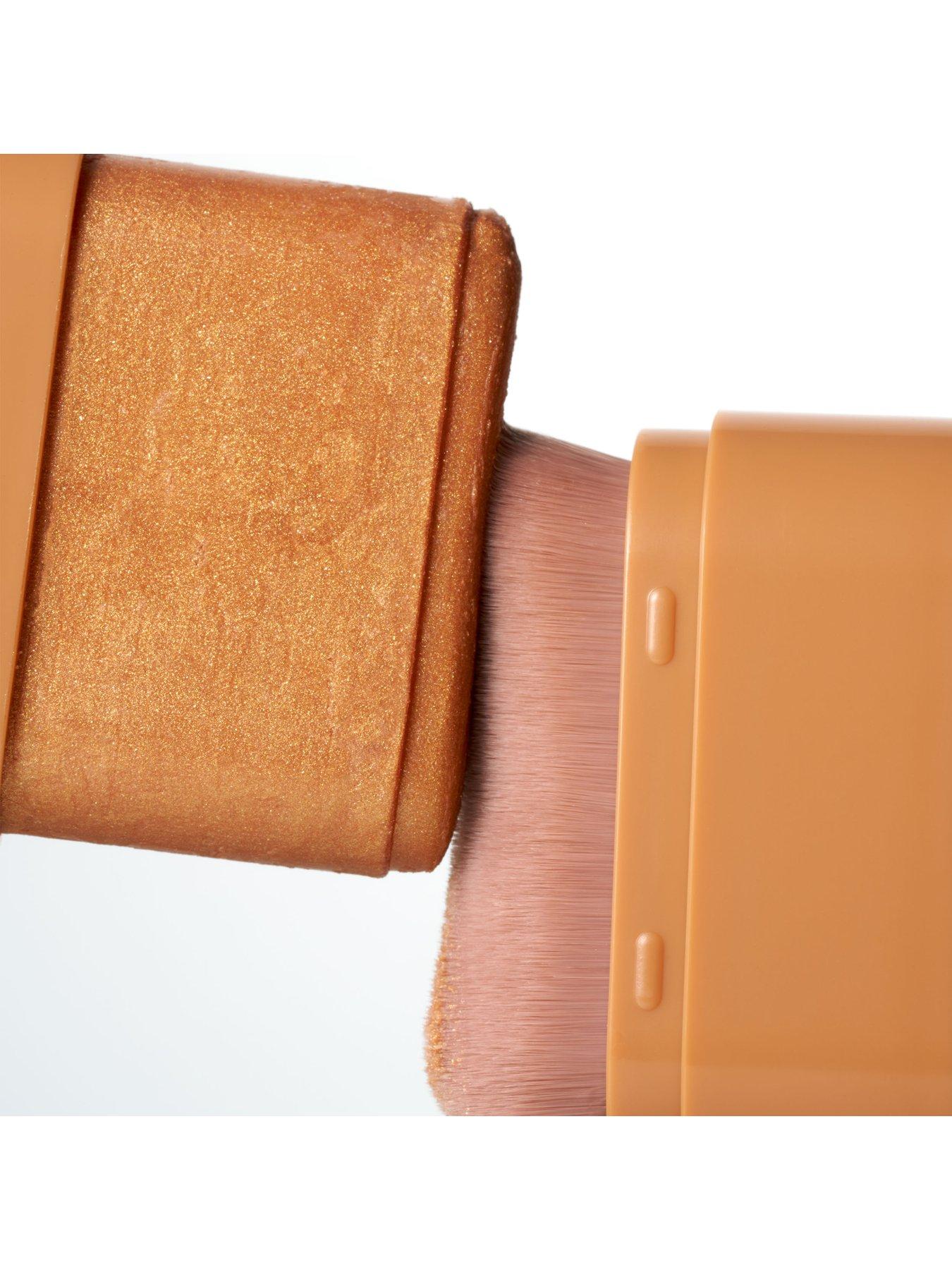 Image 3 of 8 of Iconic London Glow All Over Melting Balm Stick