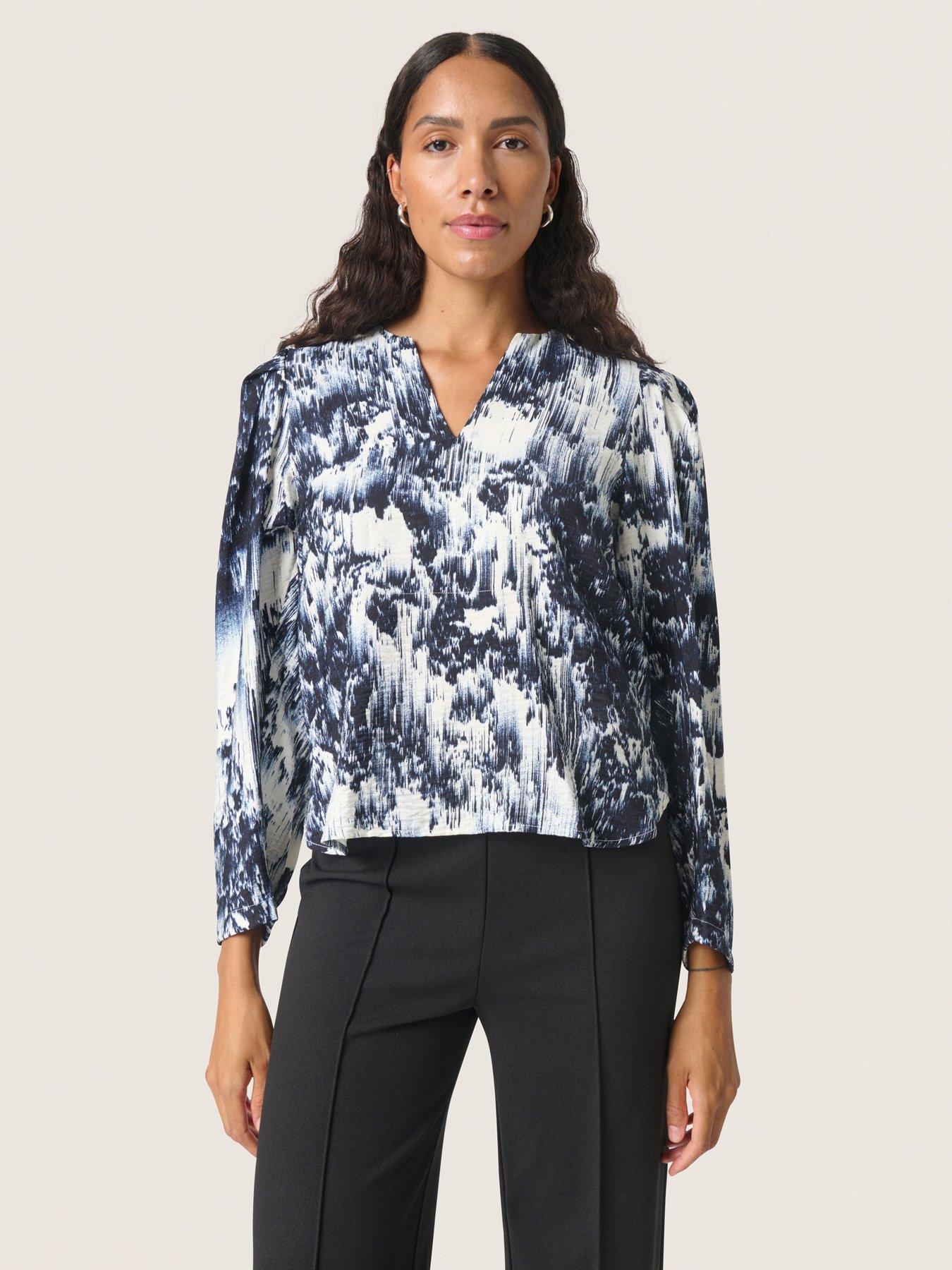 undefined Jazzlyn Blouse - Blue