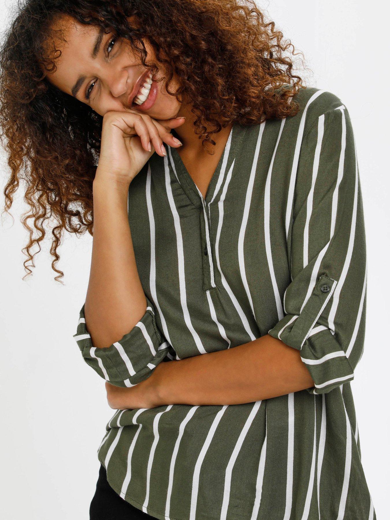 Image 4 of 6 of Kaffe Stridy Blouse - Green
