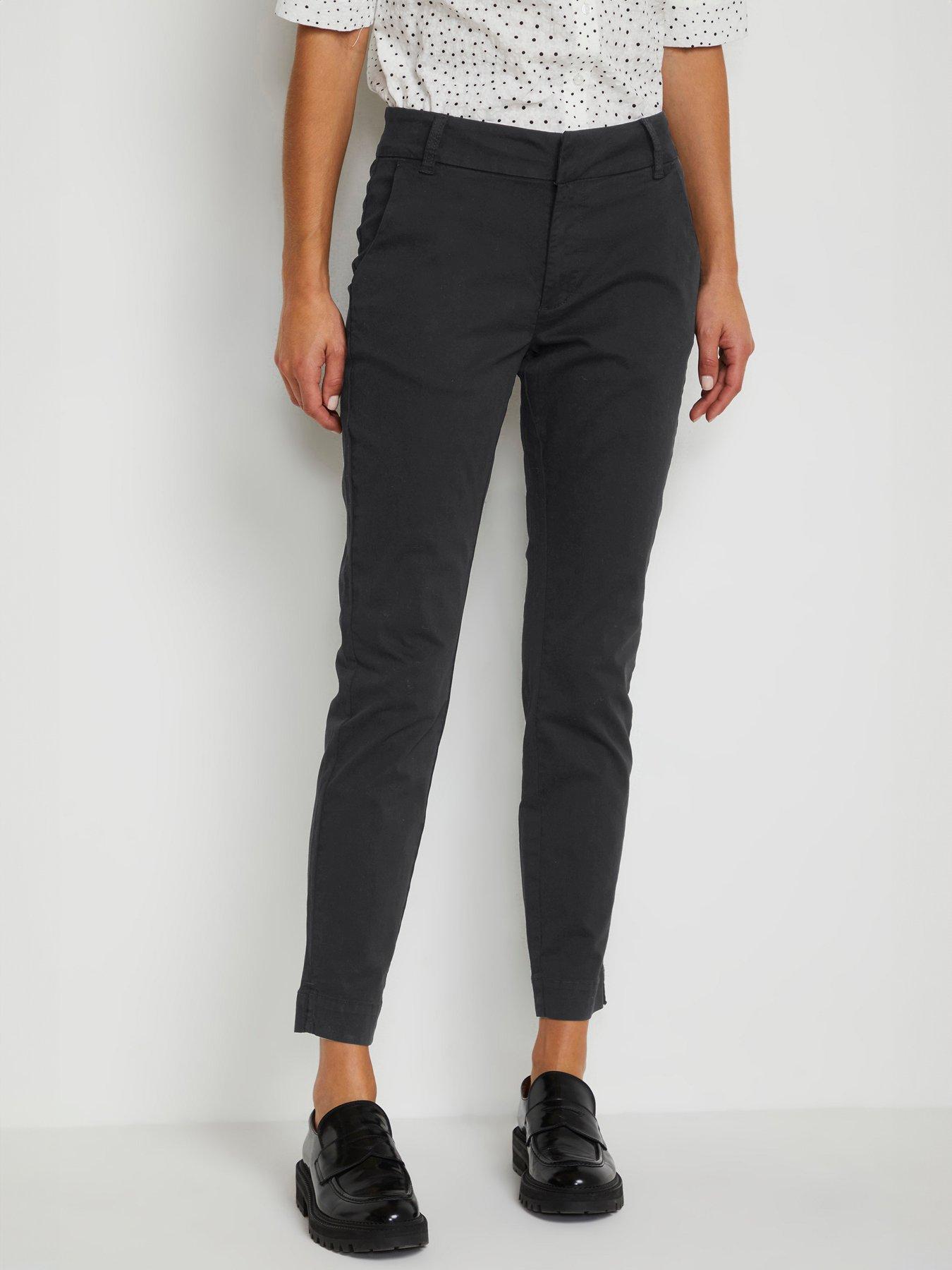 undefined Mette Cropped Trousers - Black