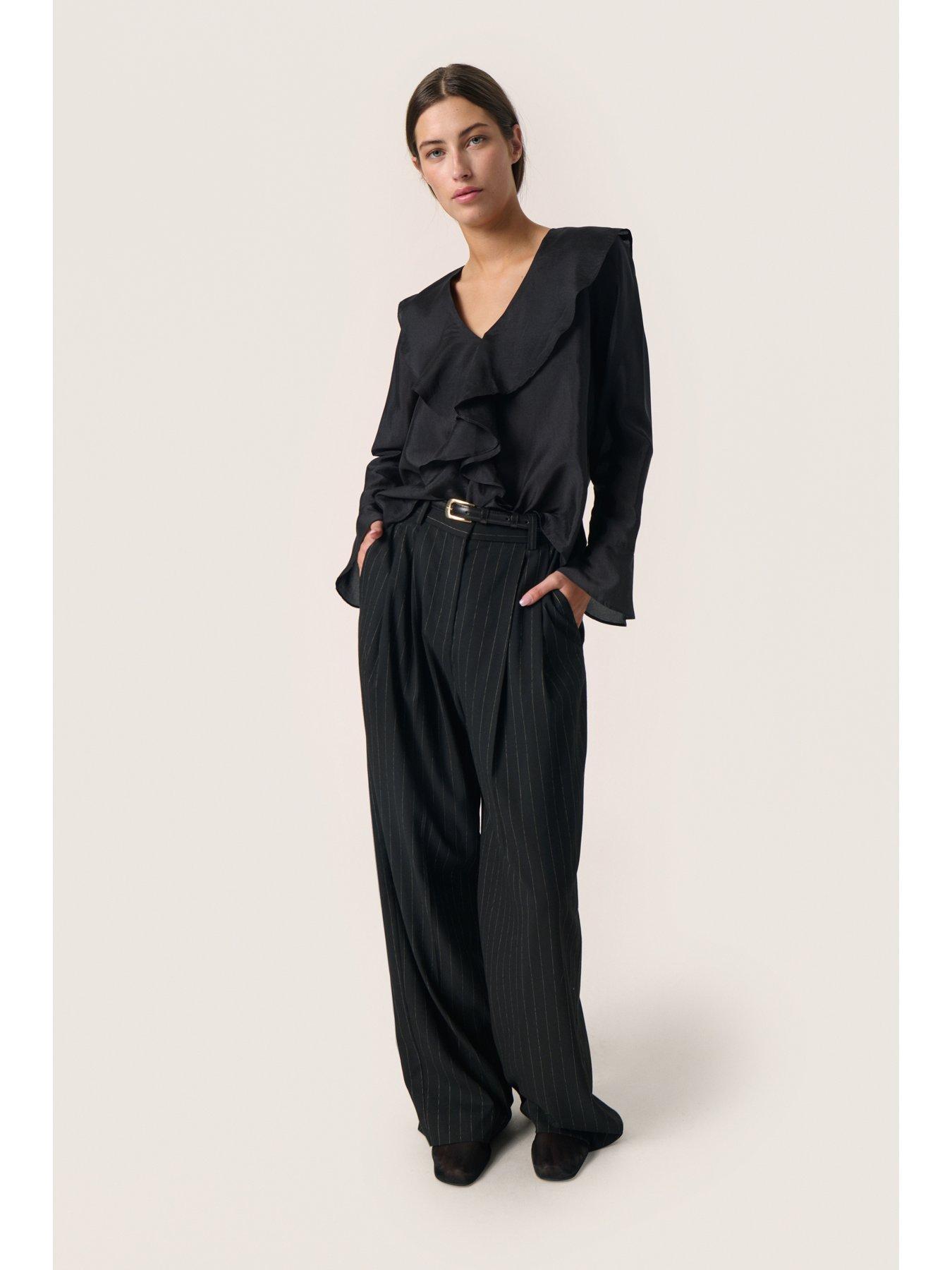 Image 3 of 6 of Soaked In Luxury Karolina Blouse - Black