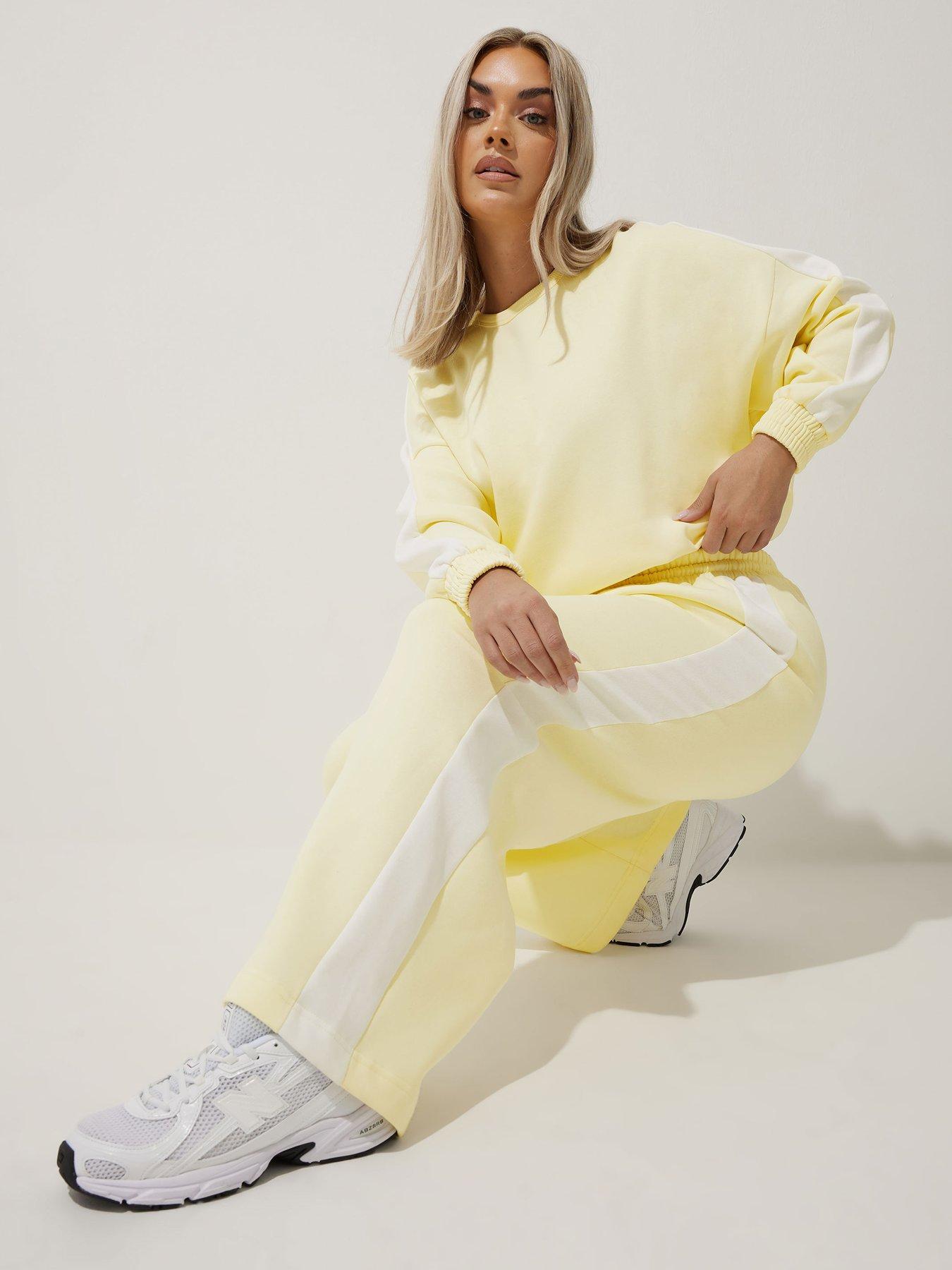 undefined Curve  Wide Leg Jogger