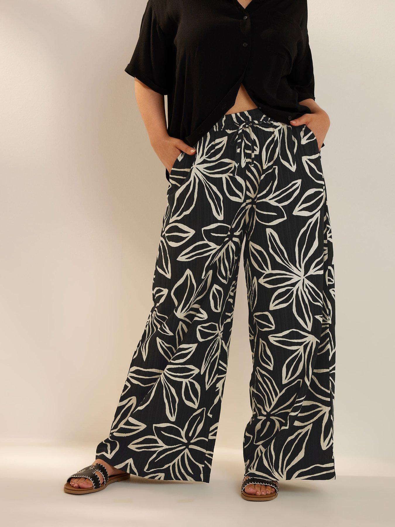 undefined Curve Pull On Woven Wide Leg Trouser