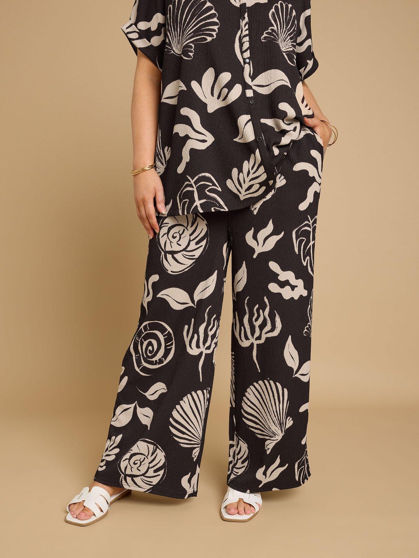 undefined Curve Textured Wide Leg Trouser