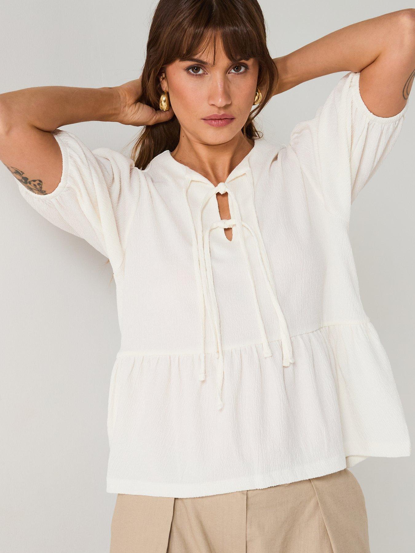 Image 4 of 6 of Barbour Louise Top - Cloud