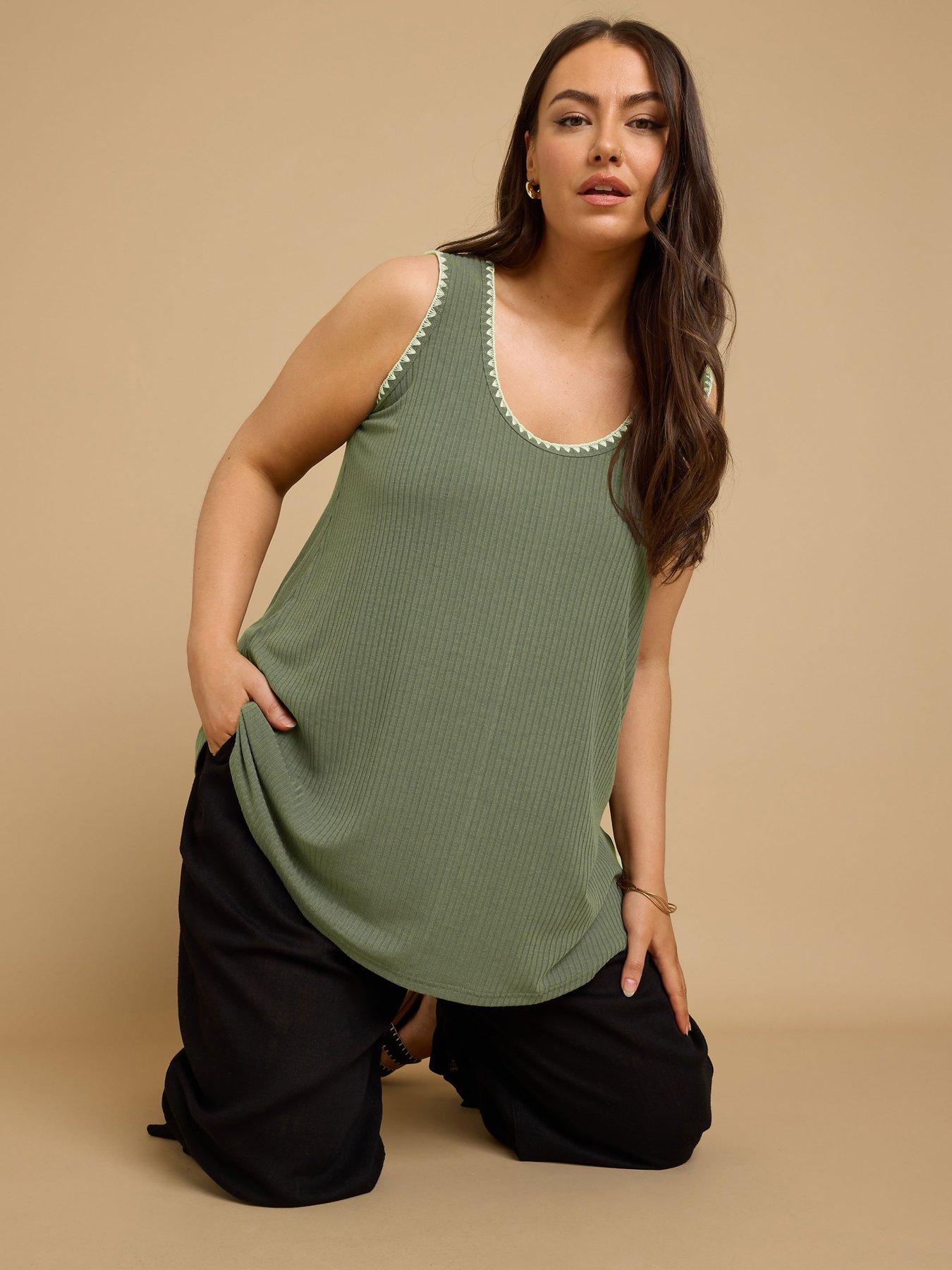 undefined Curve Stitch Swing Vest