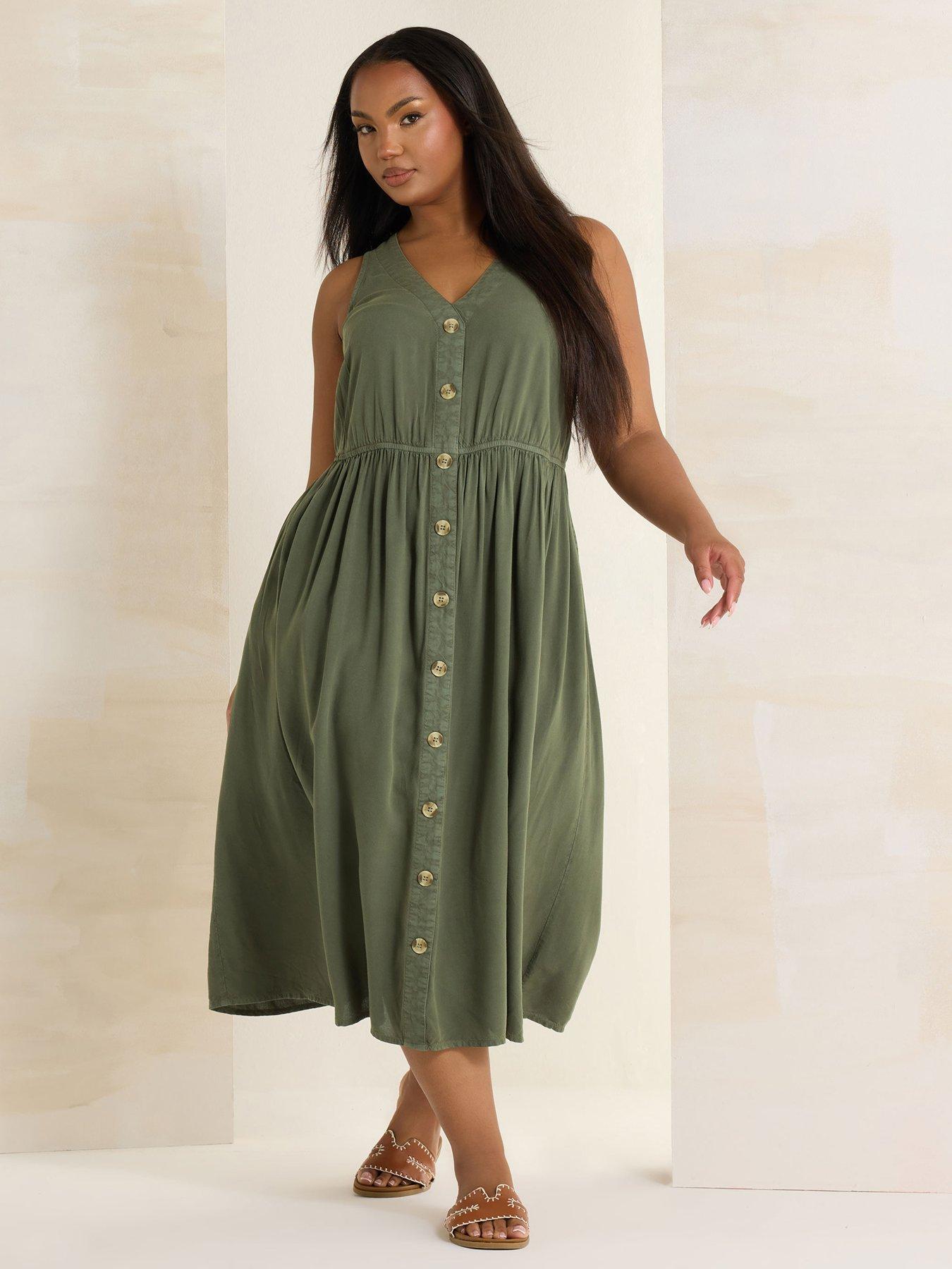 undefined Curve Sleeveless Button Chambray Dress