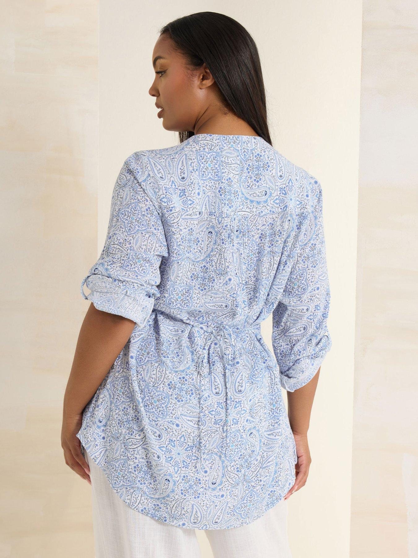 Image 2 of 4 of Yours Curve Pintuck Blouse - Blue