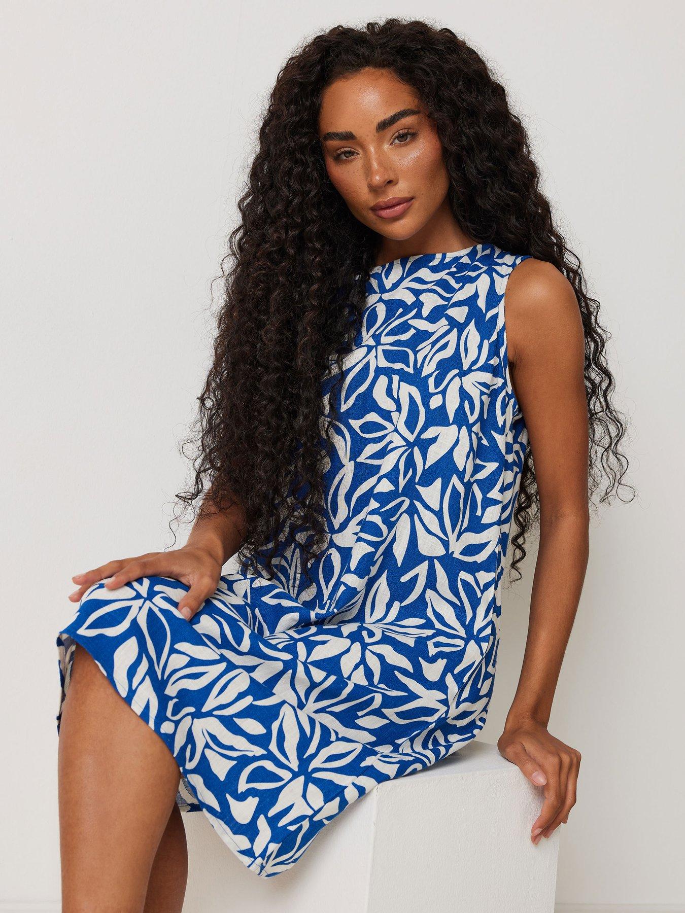 Image 4 of 4 of M&Co Petite Petite Abstract Print Shift Dress