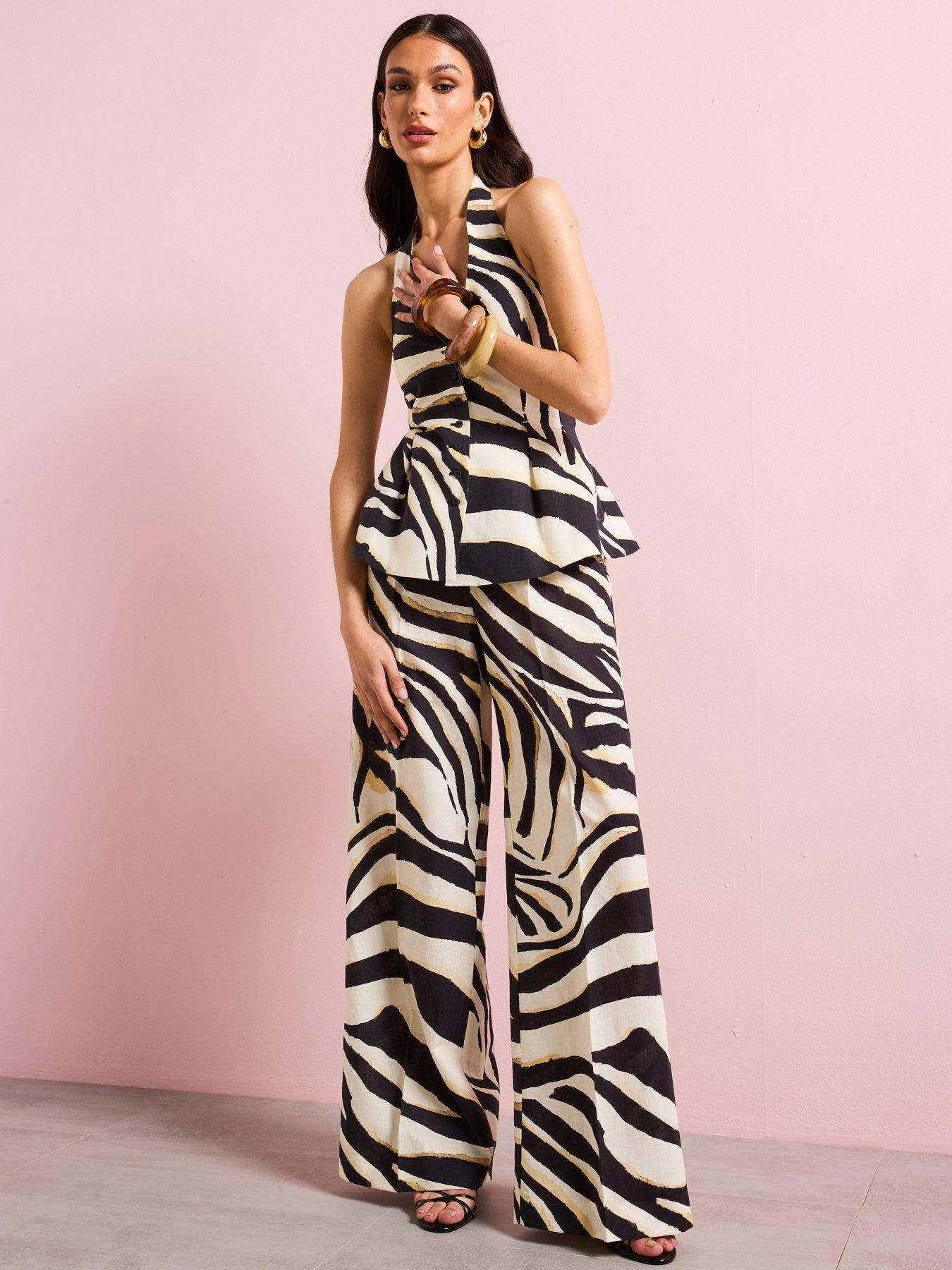 undefined Zebra Pleated Wide Leg Trousers - Beige/Black