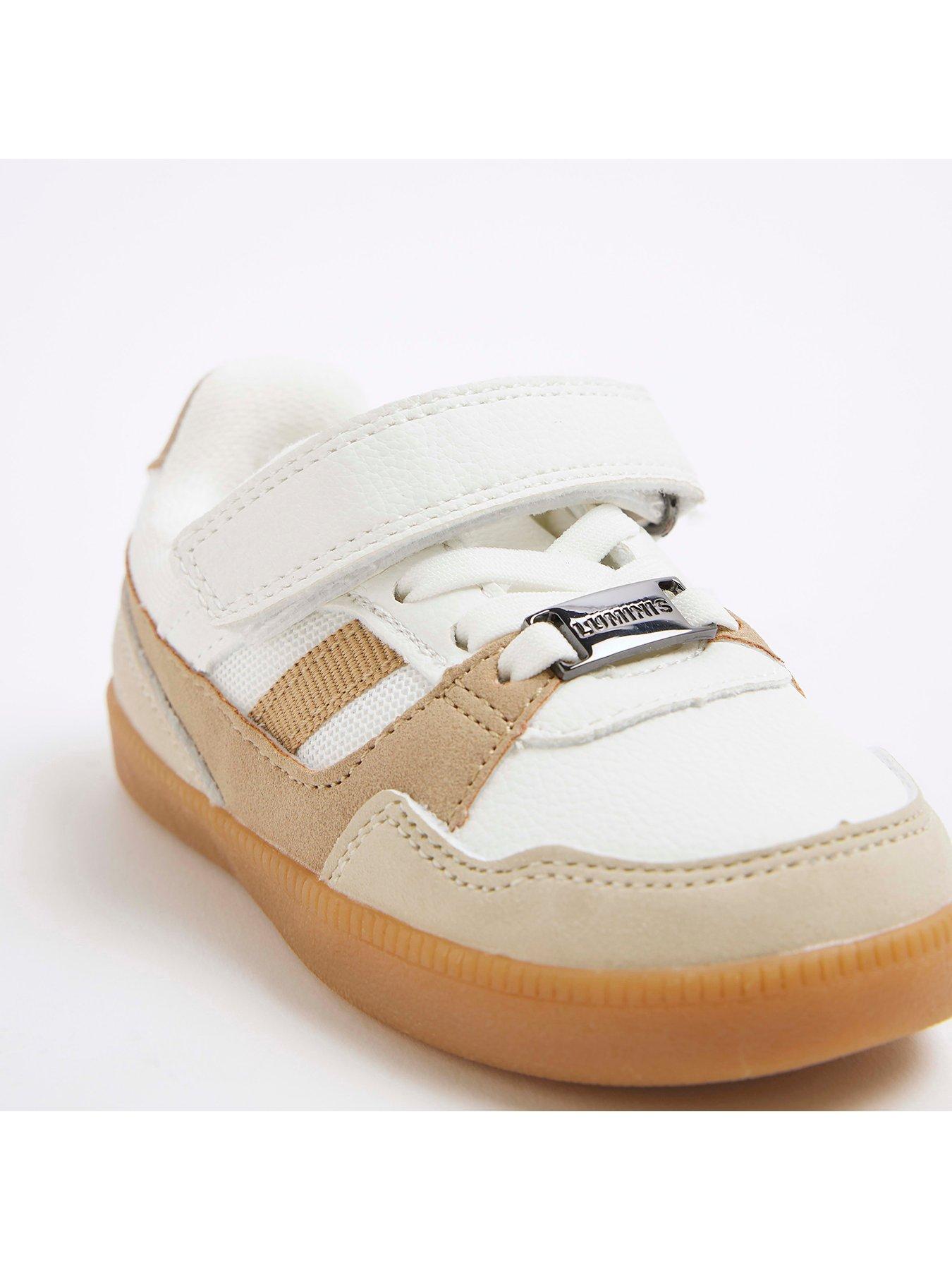 Image 5 of 5 of River Island Mini Boy Mesh Plimsolls - White