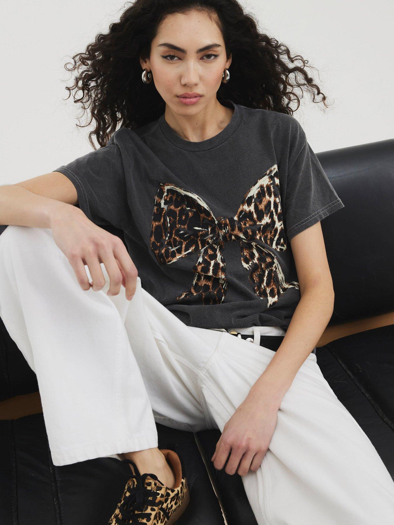 undefined Short Sleeve Leopard Bow Washed Tee - Grey