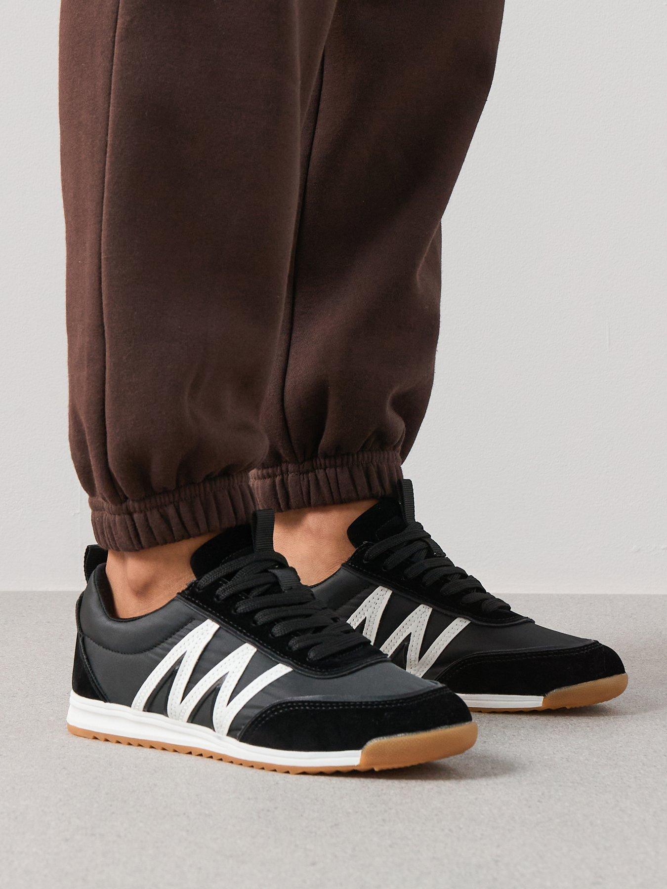 The Very Collection Side Stripe Trainer - Black