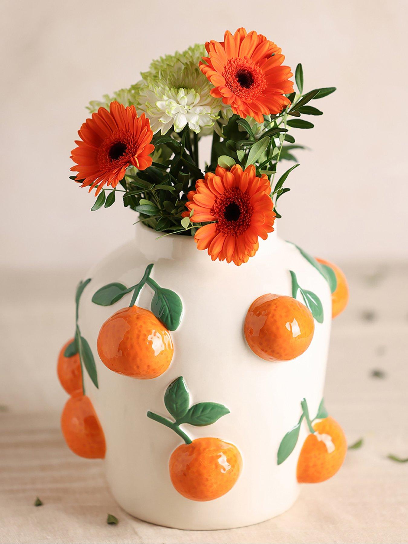 Hestia White Vase With Oranges