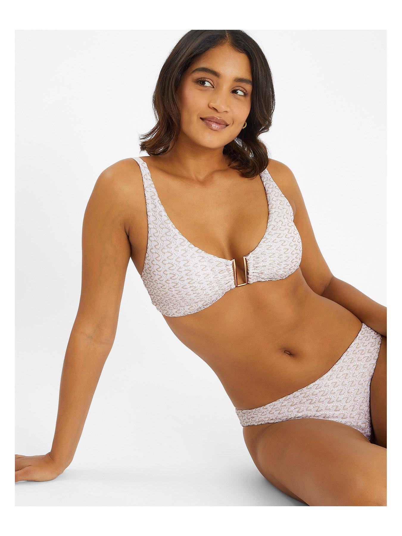 Image 4 of 4 of Accessorize Crochet Metal Detail Top - Gold