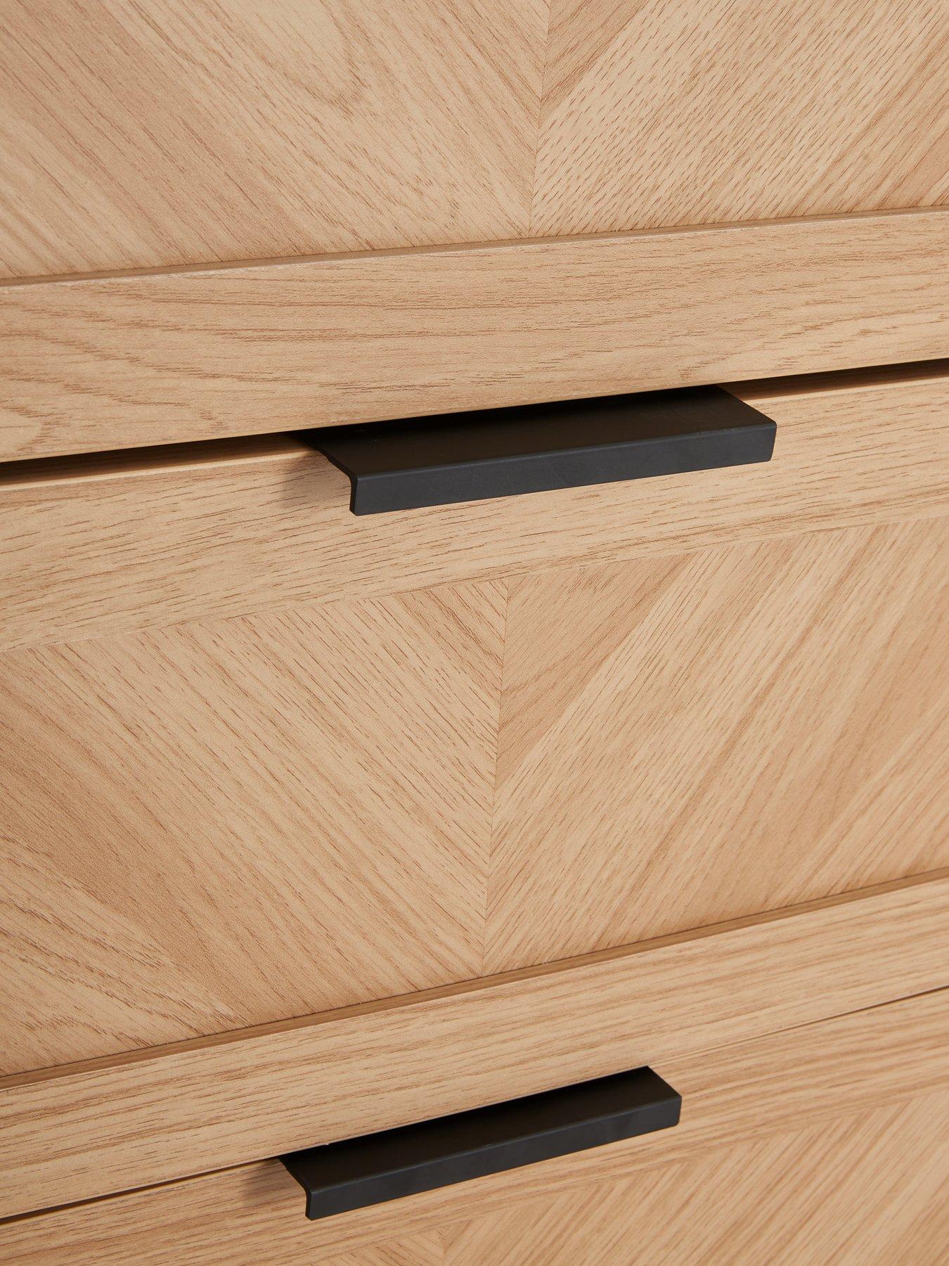 Image 6 of 7 of The Very Collection Chevry 3 +&nbsp;3 Drawer Chest - Oak