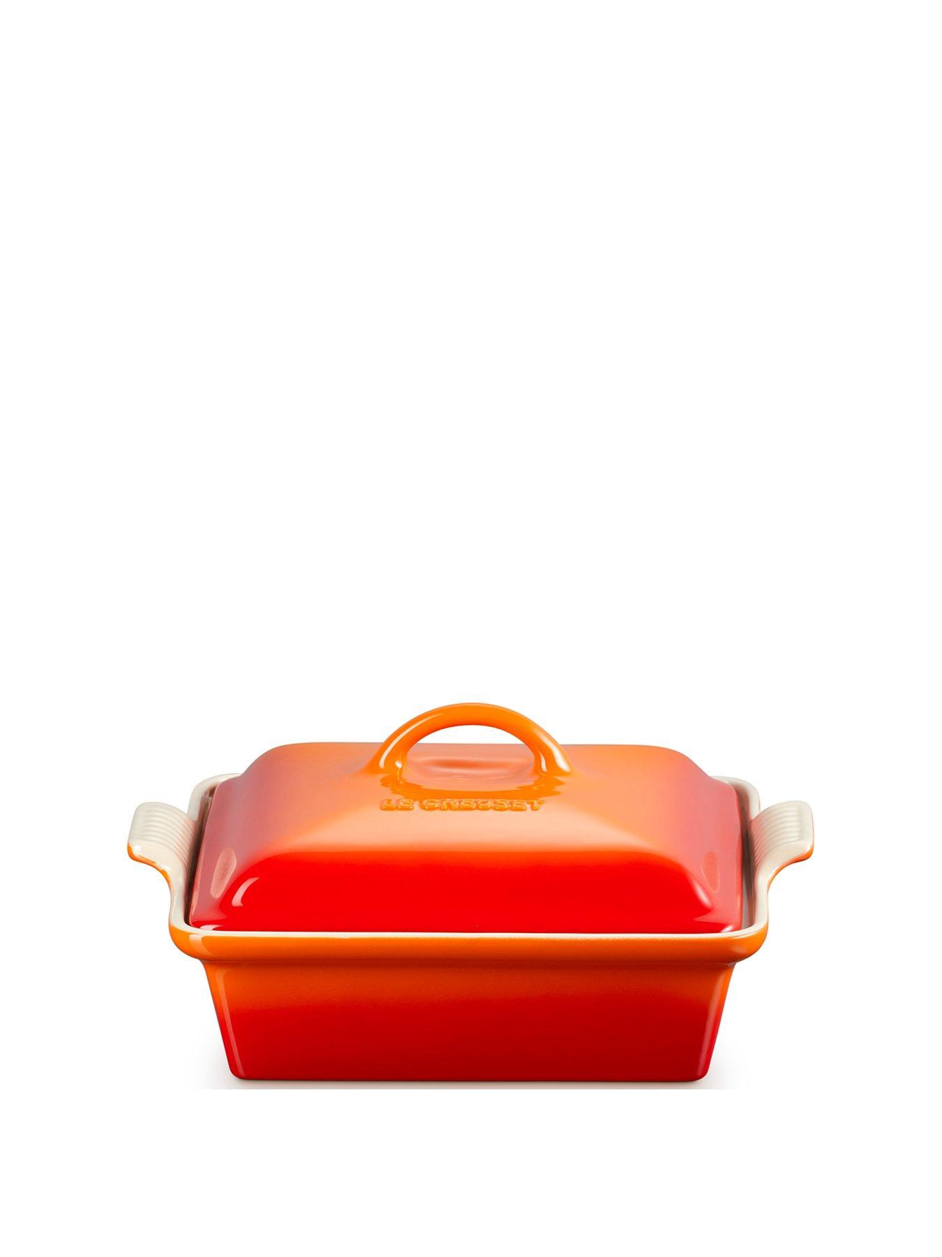 Image 2 of 6 of Le Creuset 23cm Heritage Square Dish With Lid