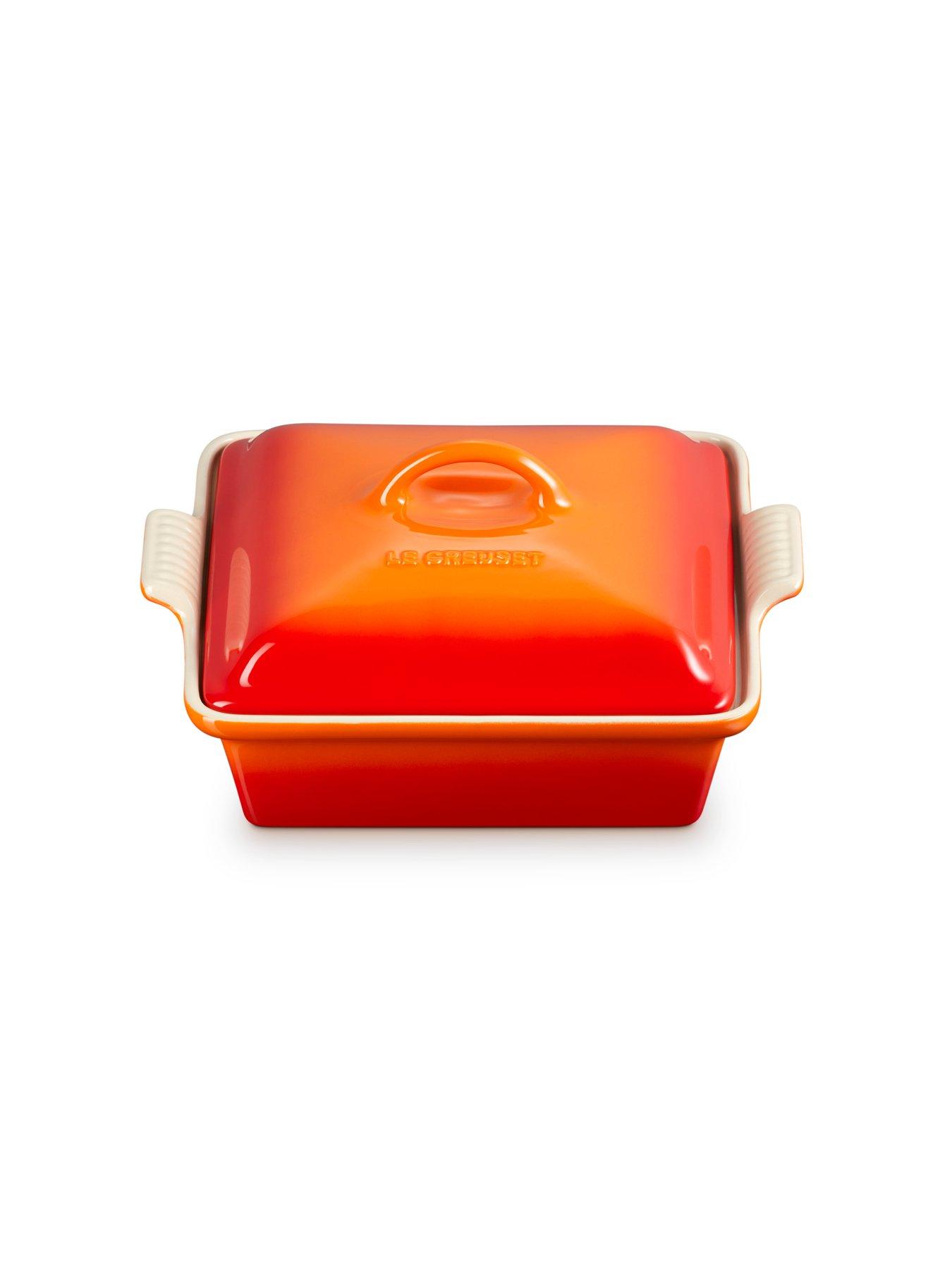 Image 3 of 6 of Le Creuset 23cm Heritage Square Dish With Lid
